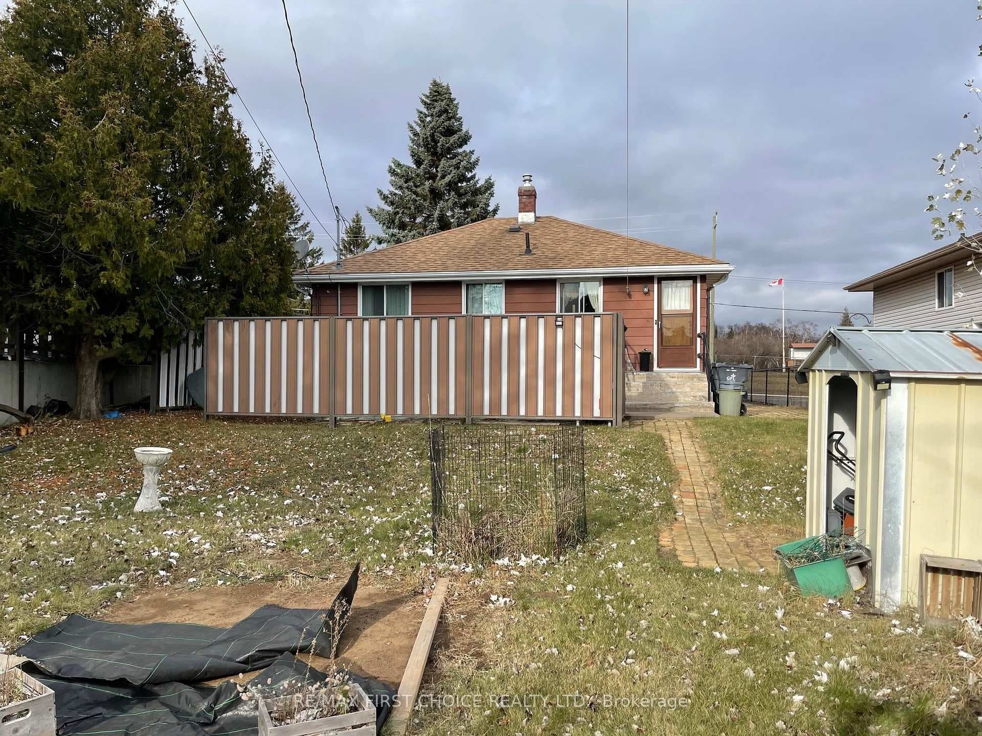 257 Arundel Street photo 15