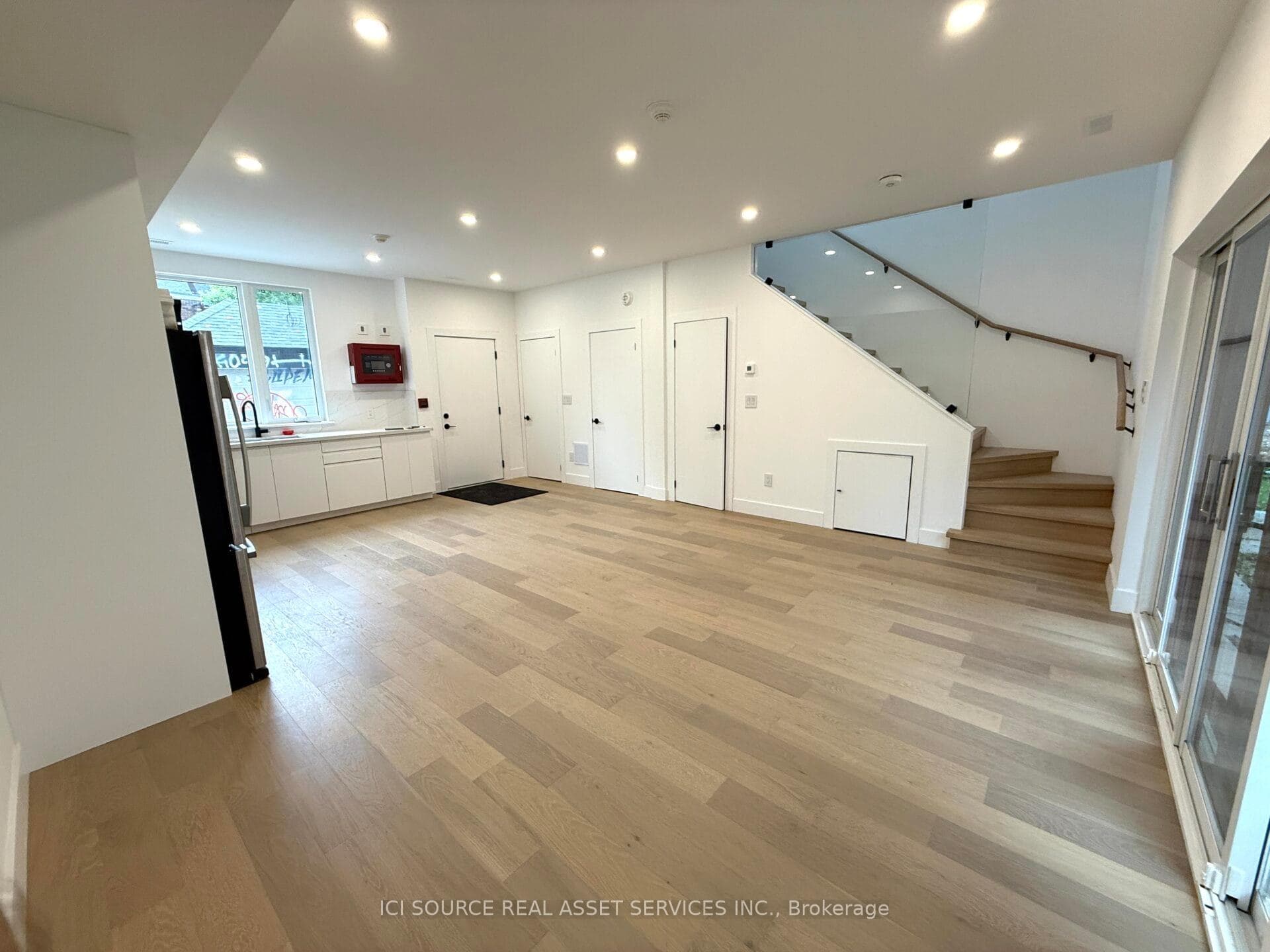 146 Brunswick Avenue Unit 4 photo 18