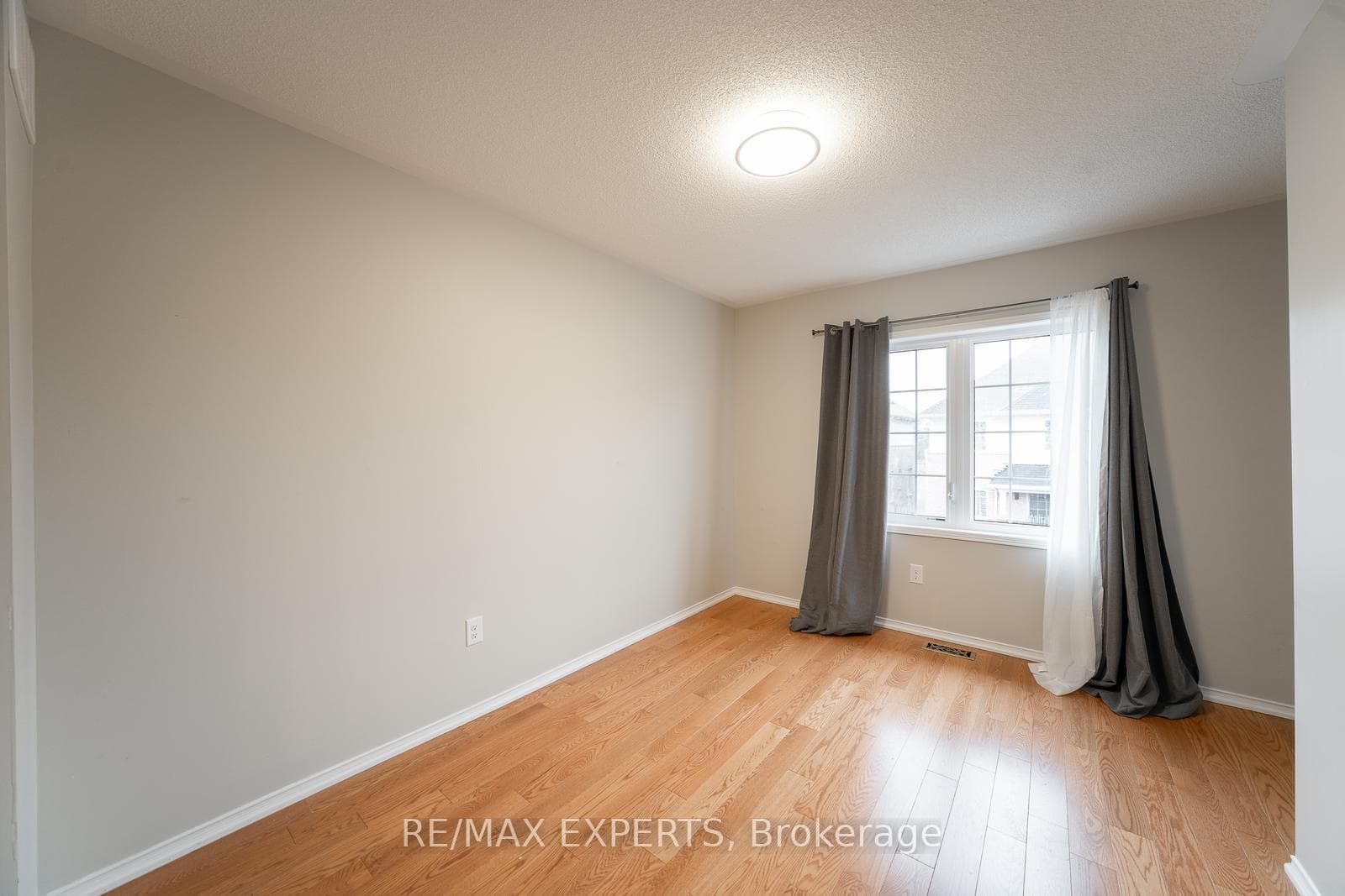 49 Devineridge Avenue photo 36