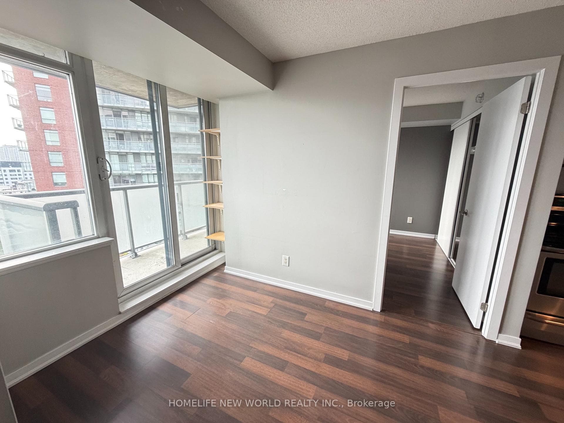 20 Joe Shuster Way Unit 1017 photo 5