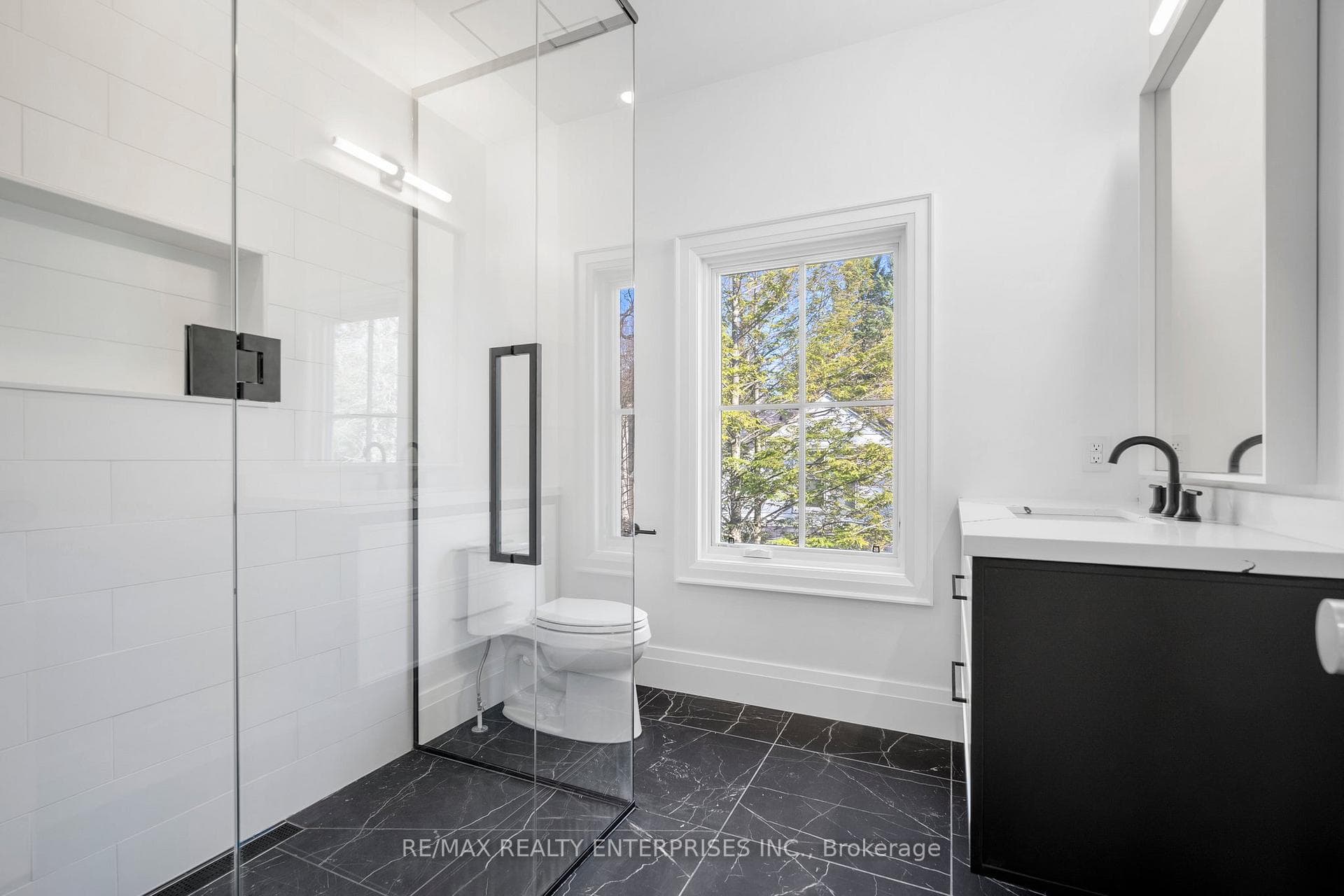1322 Minaki Road photo 26