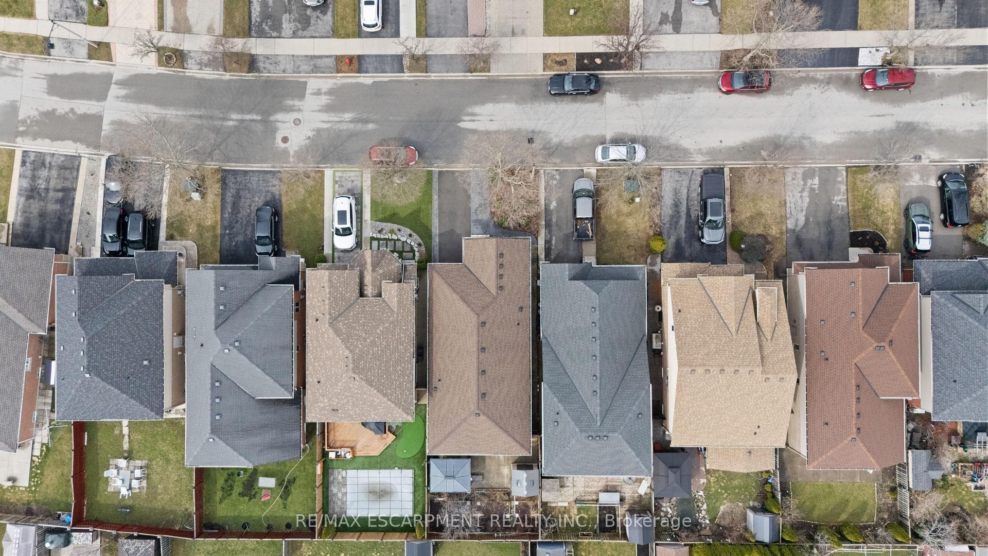 39 McKibbon Avenue photo 35