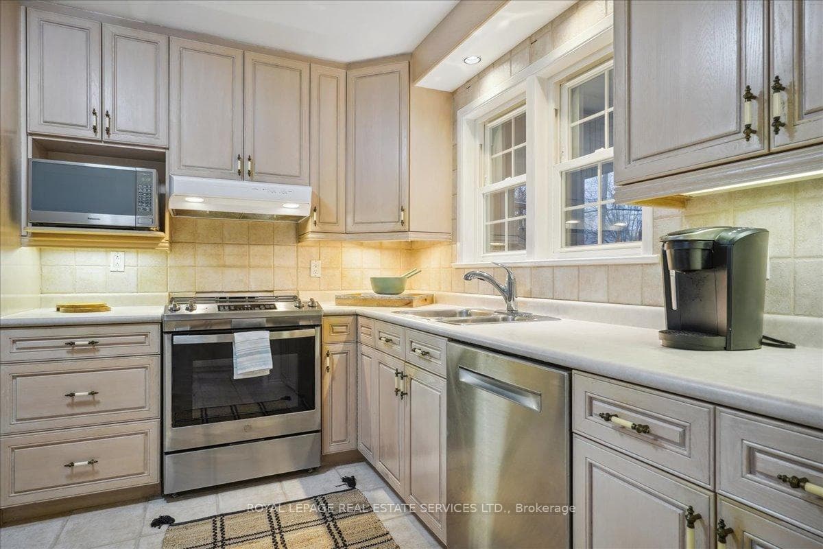 38 Elvaston Drive photo 11