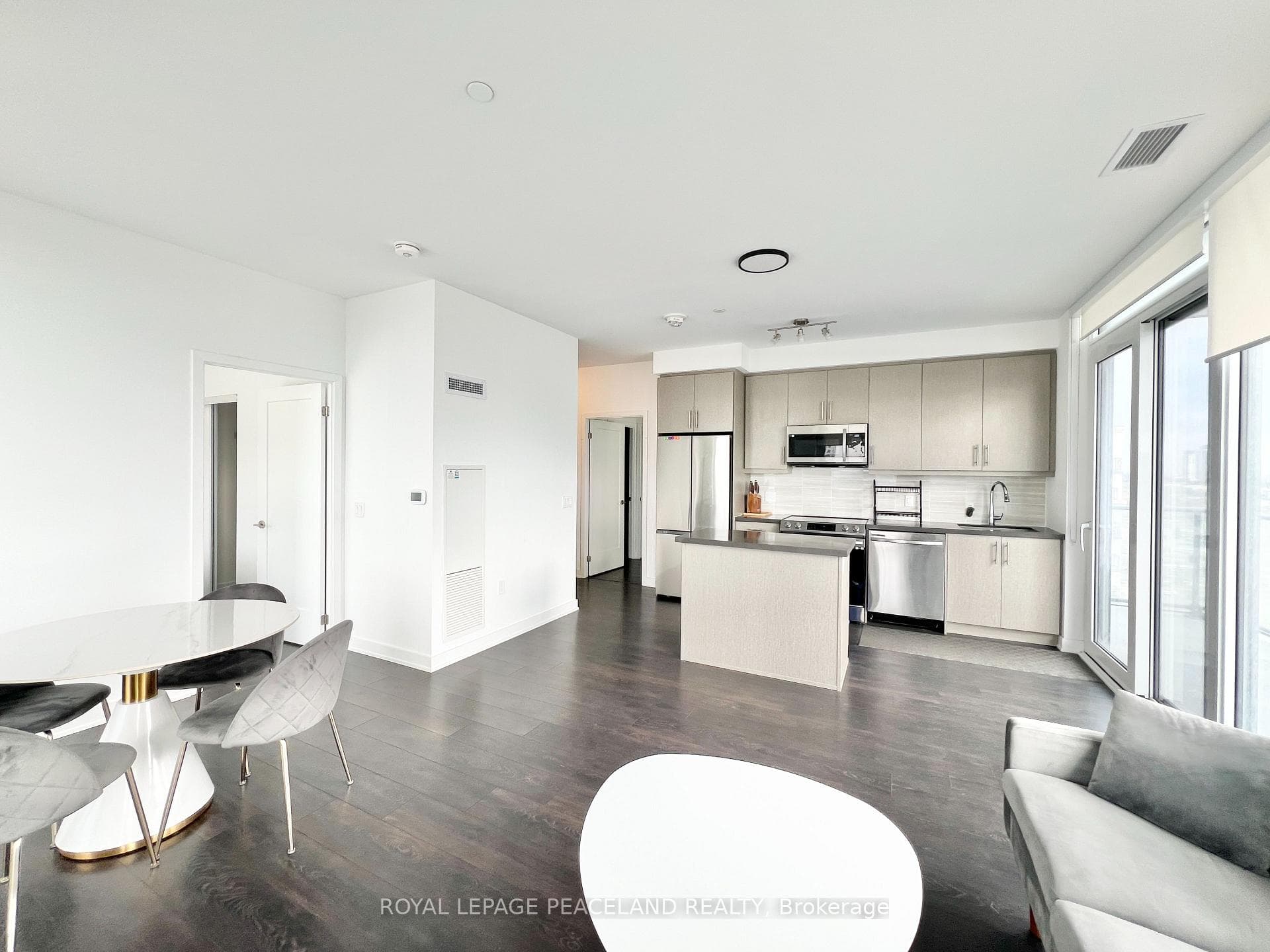 105 Oneida Crescent Unit 1010 photo 12