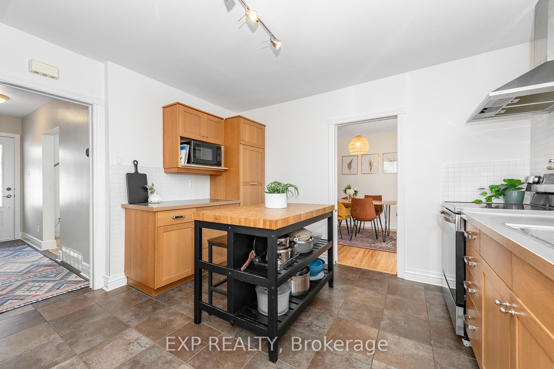 524 Wolffdale Crescent photo 13