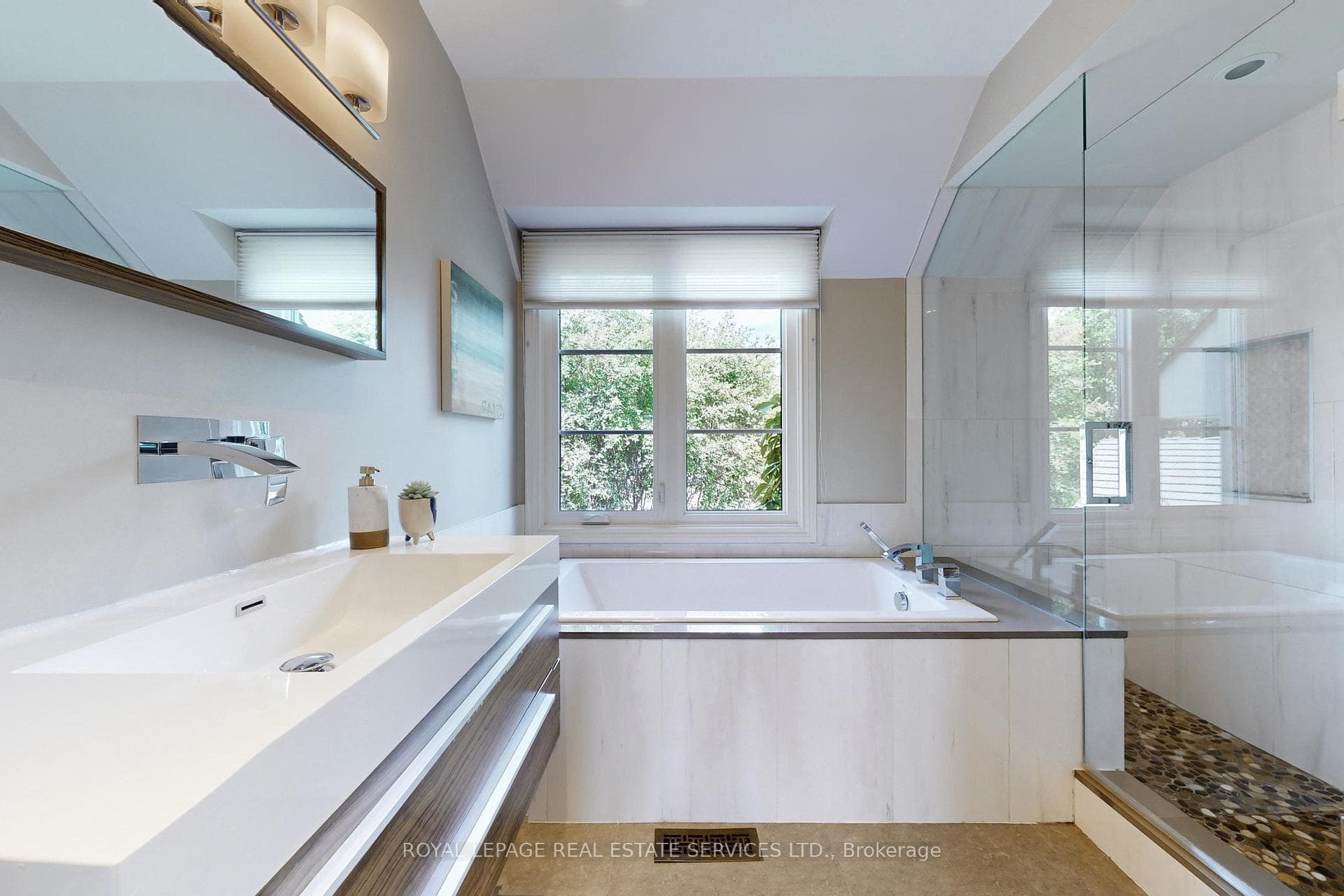 36 Weeping Willow Lane photo 25