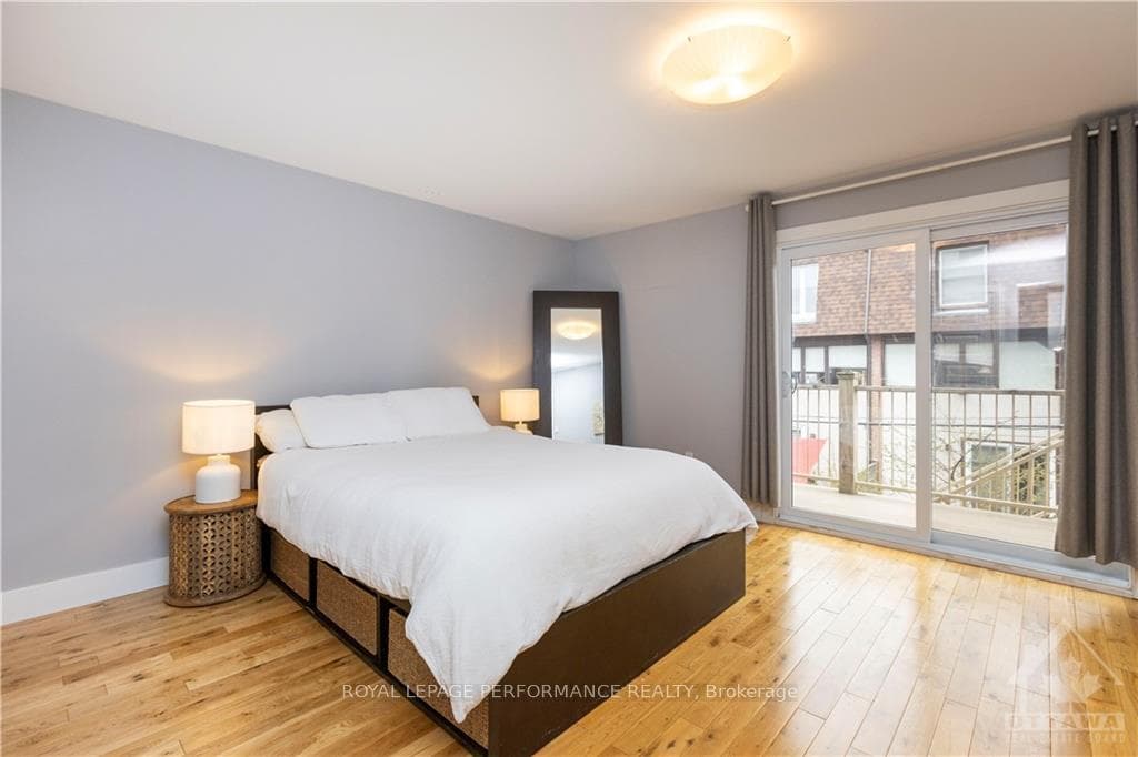 271 MCLEOD Street Unit 2 photo 16