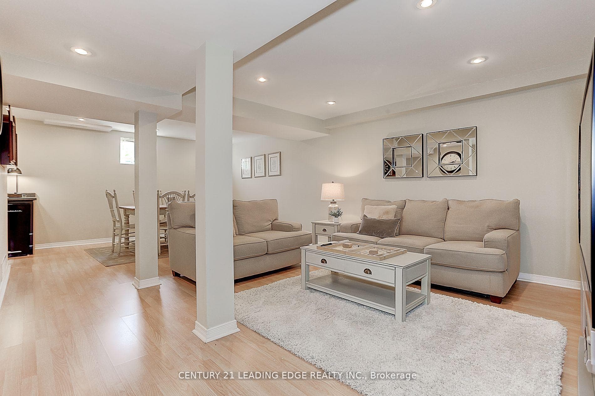 11 SCHOUTEN Crescent photo 34