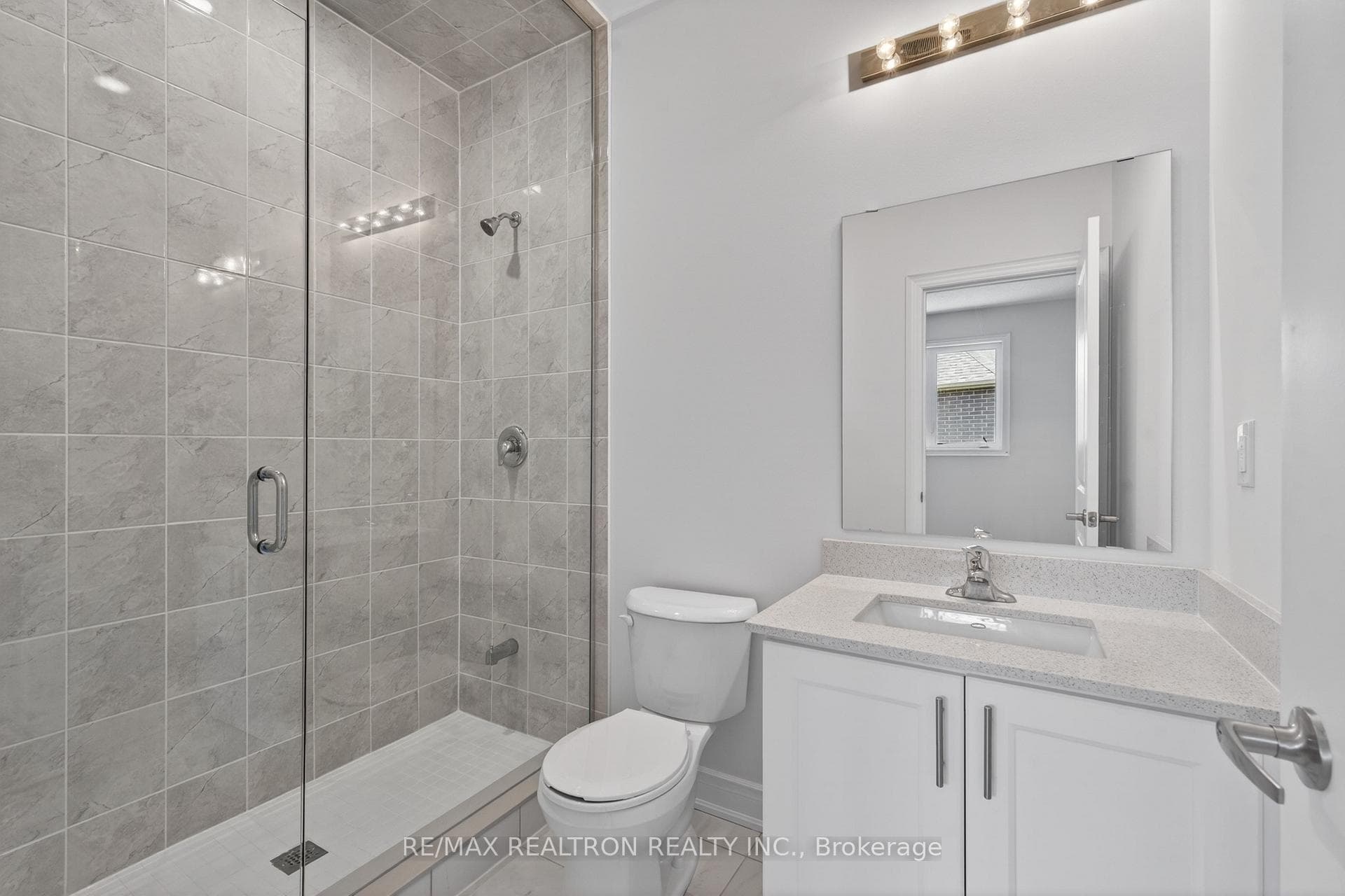 23 Joiner Circle photo 41