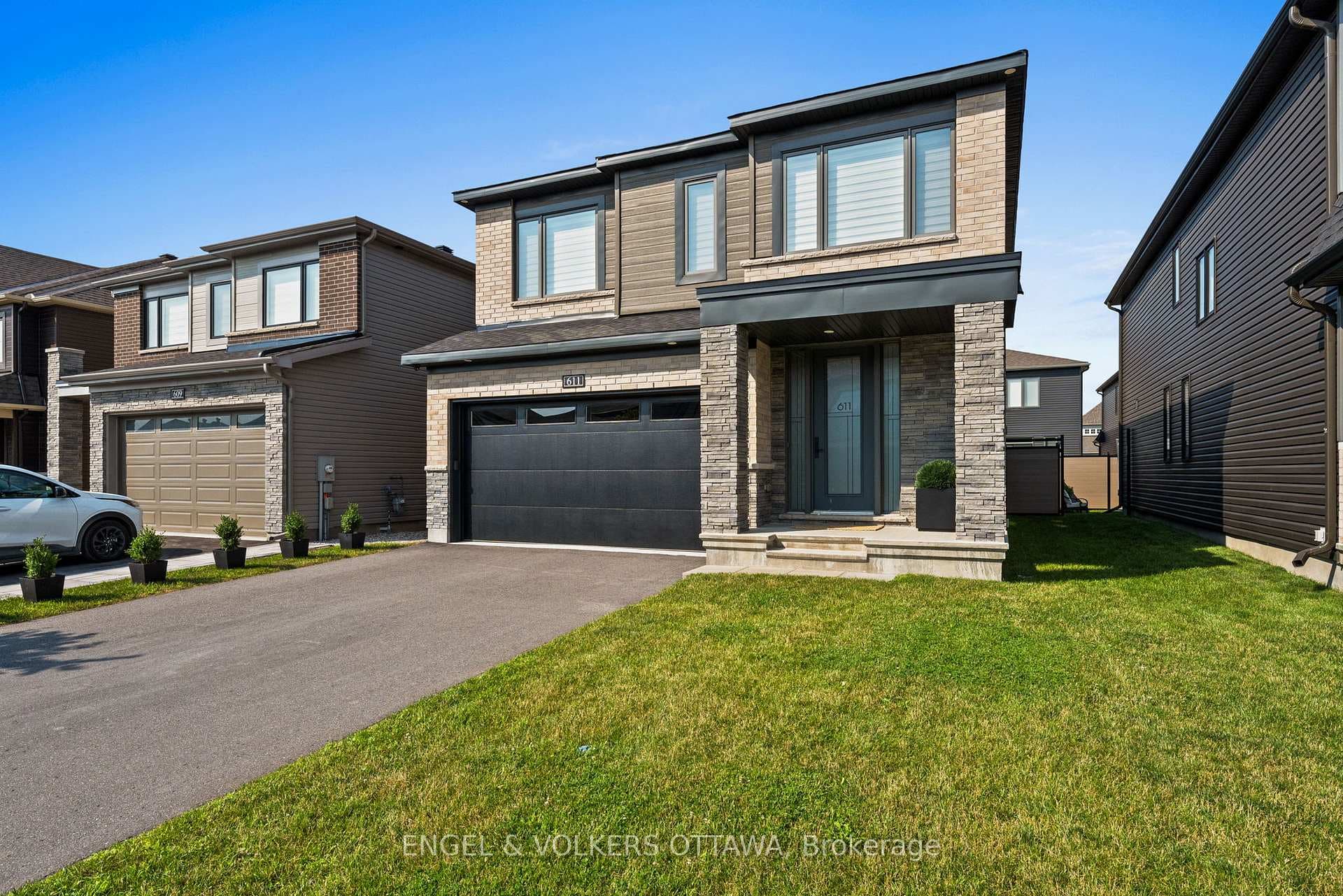 611 Ribbon Street photo 3