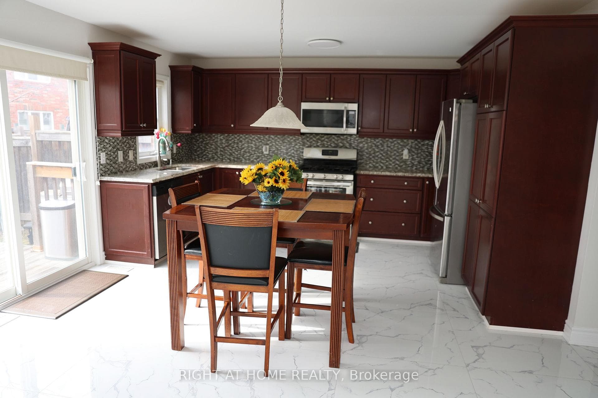 76 Bevington Road photo 5