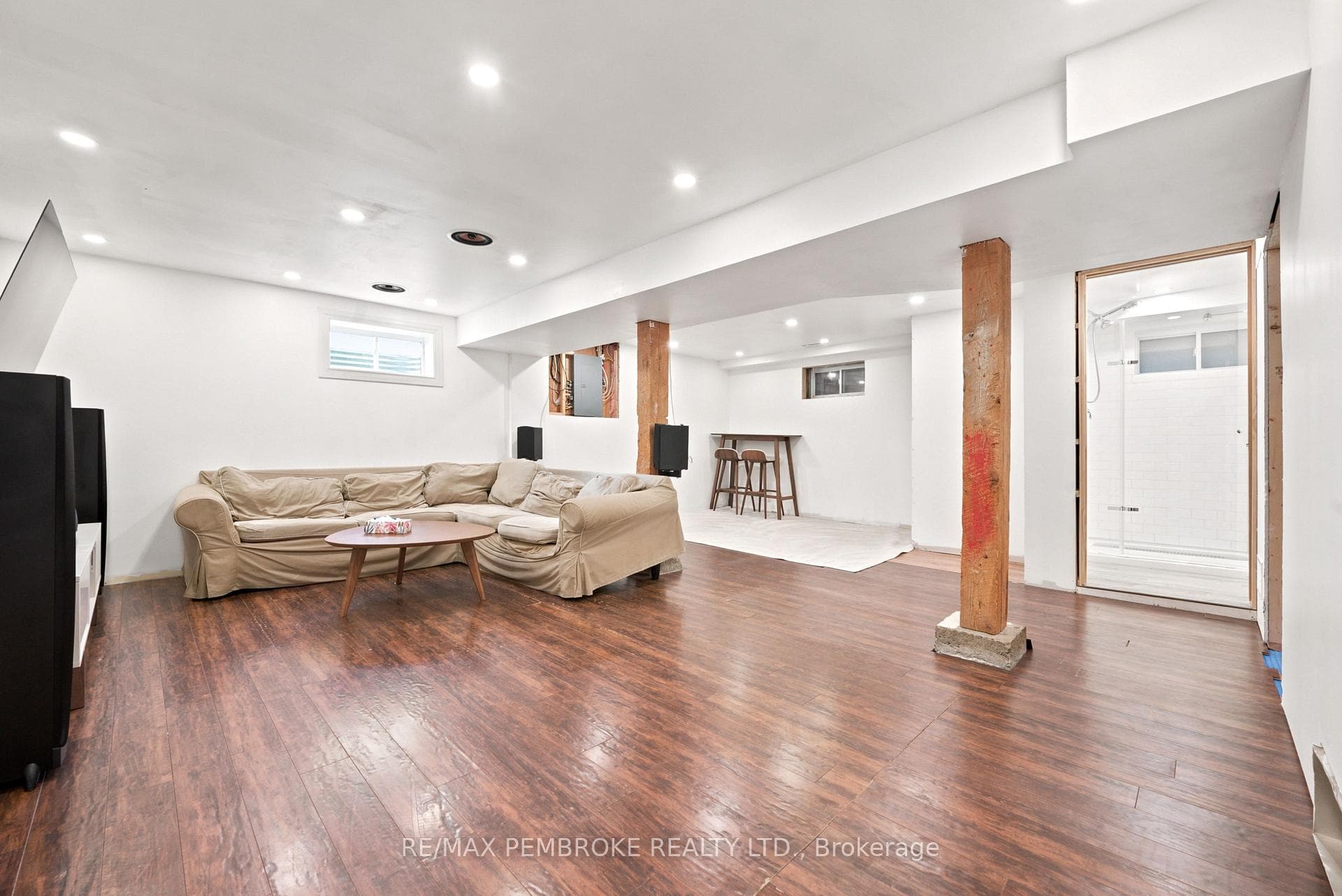 117 Algonquin Street photo 28