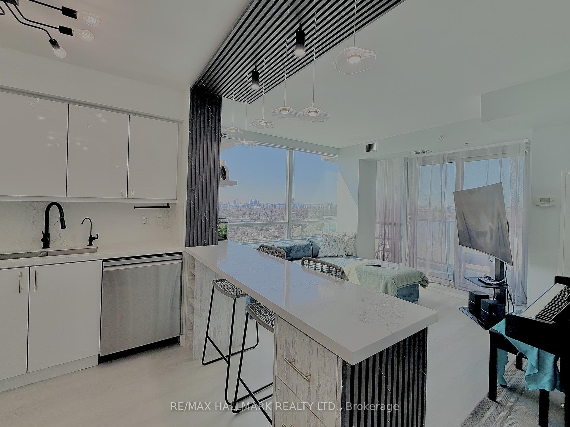 5740 Yonge Street Unit 1904 photo 29