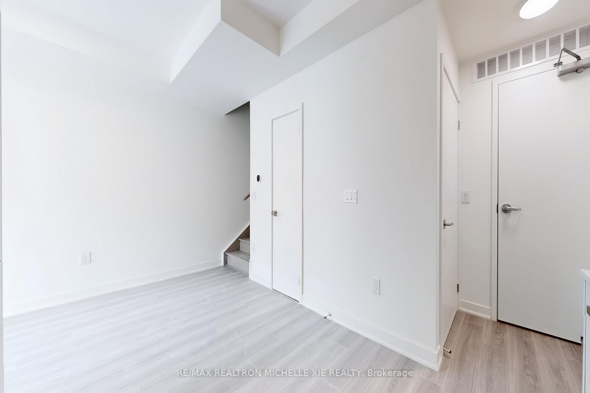 65 Curlew Drive Unit 209 photo 14
