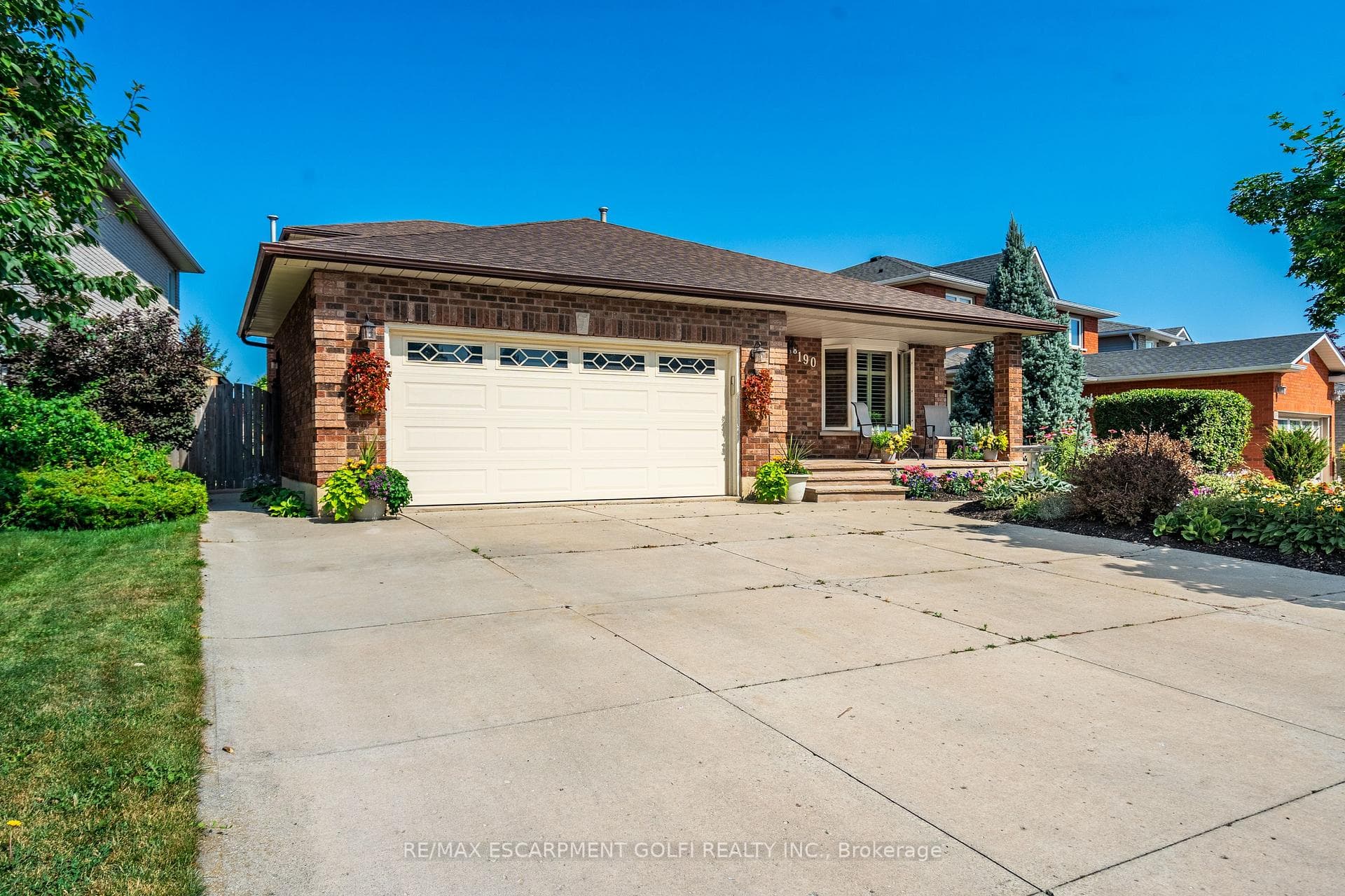 190 Brigade Drive photo 2