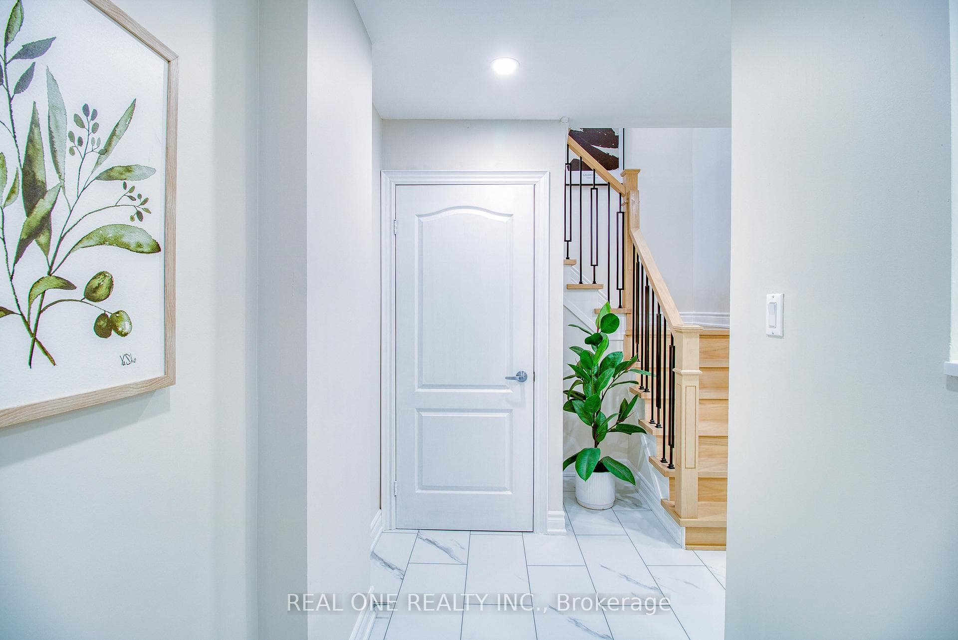 32 Charlton Avenue photo 7