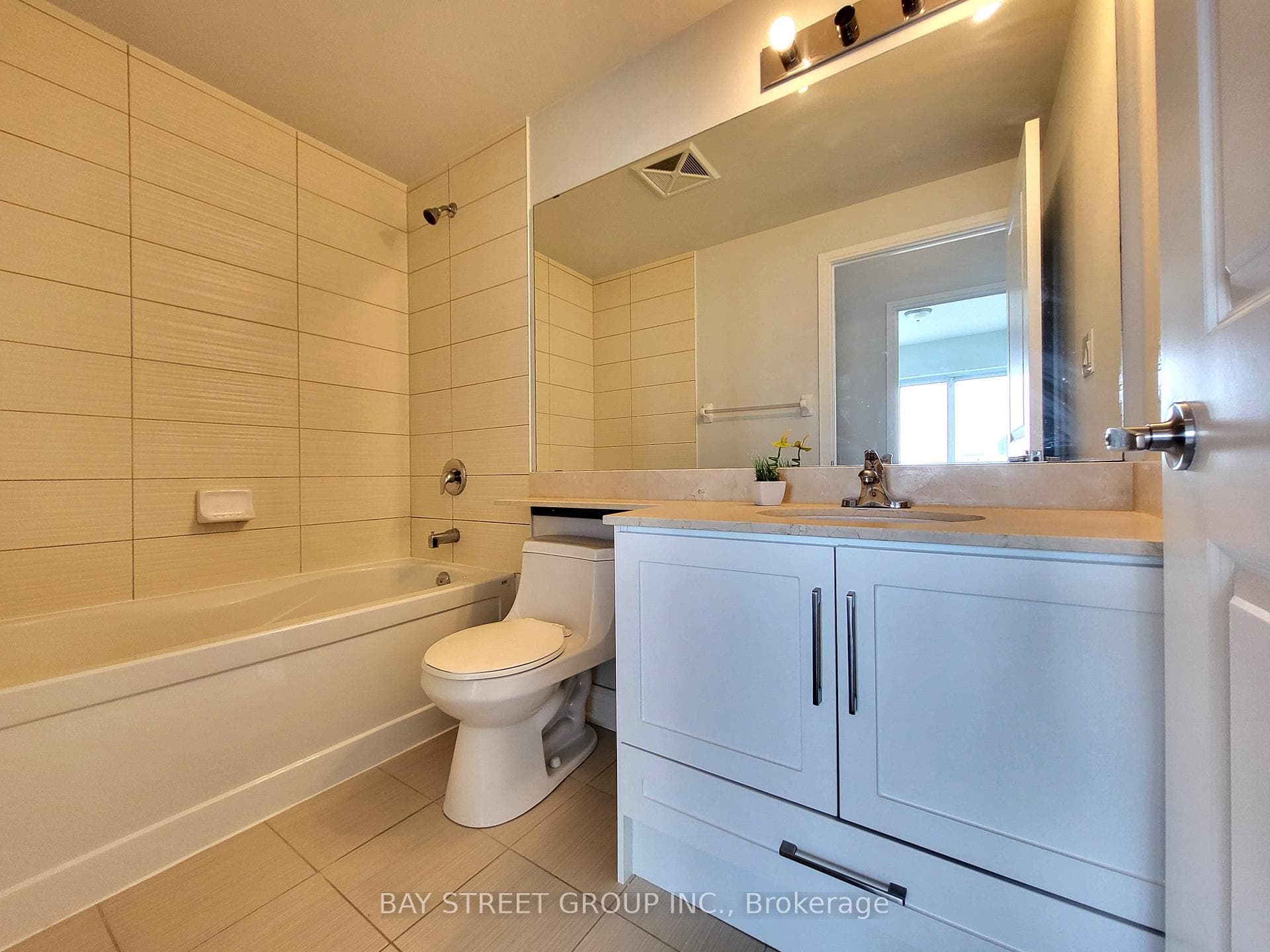 50 Absolute Avenue Unit 3608 photo 19