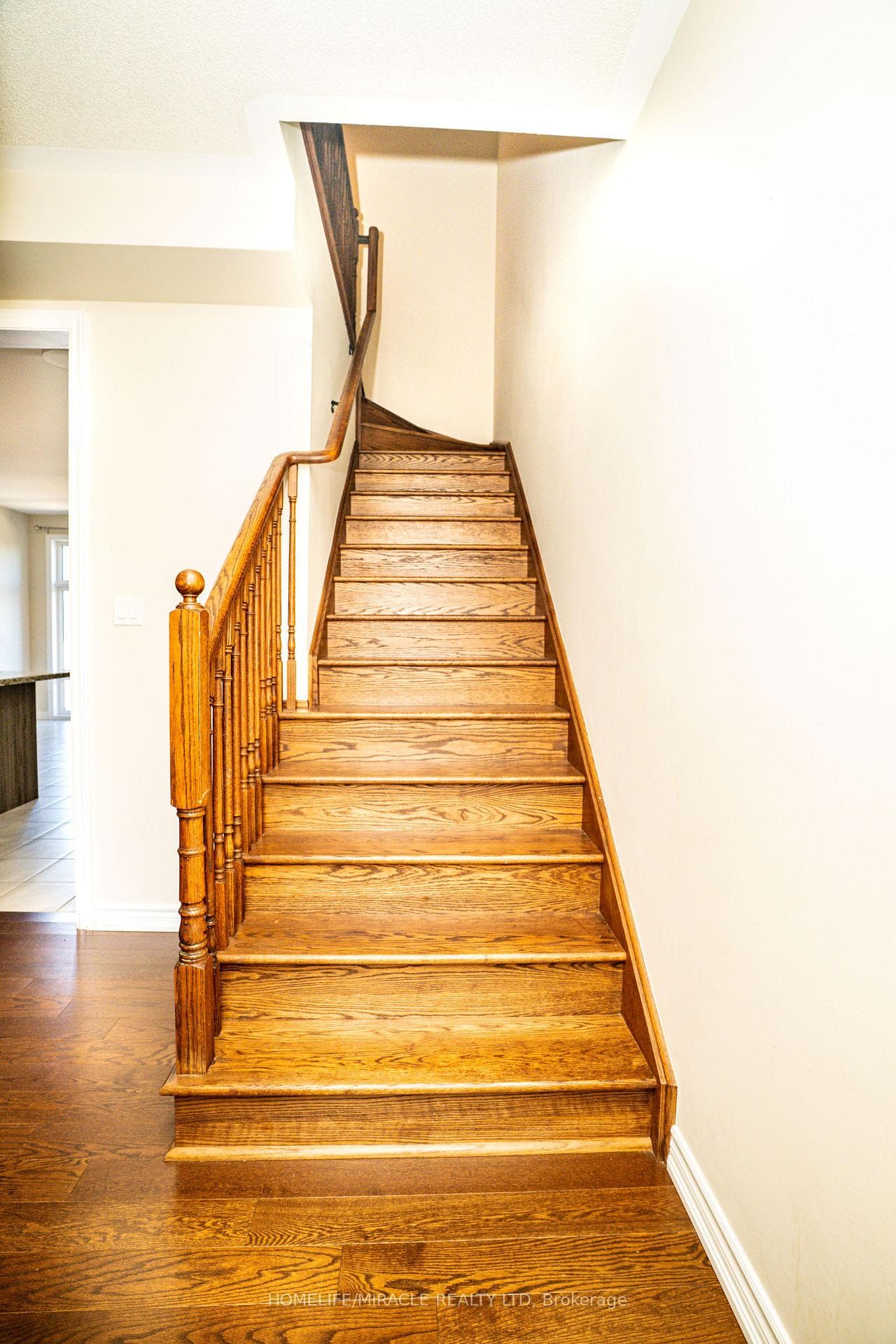 52 Douet Lane photo 14