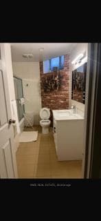 149 Ossington Avenue Unit B photo 8