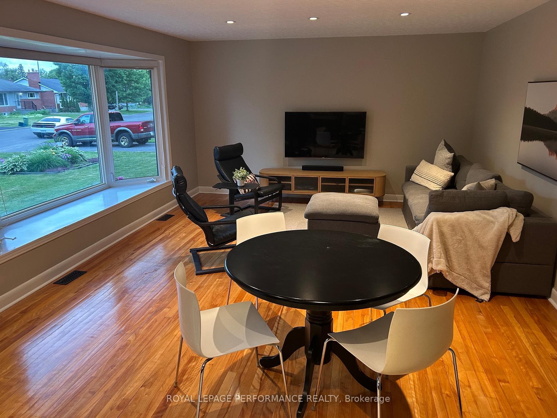 1321 Rustic Drive photo 3