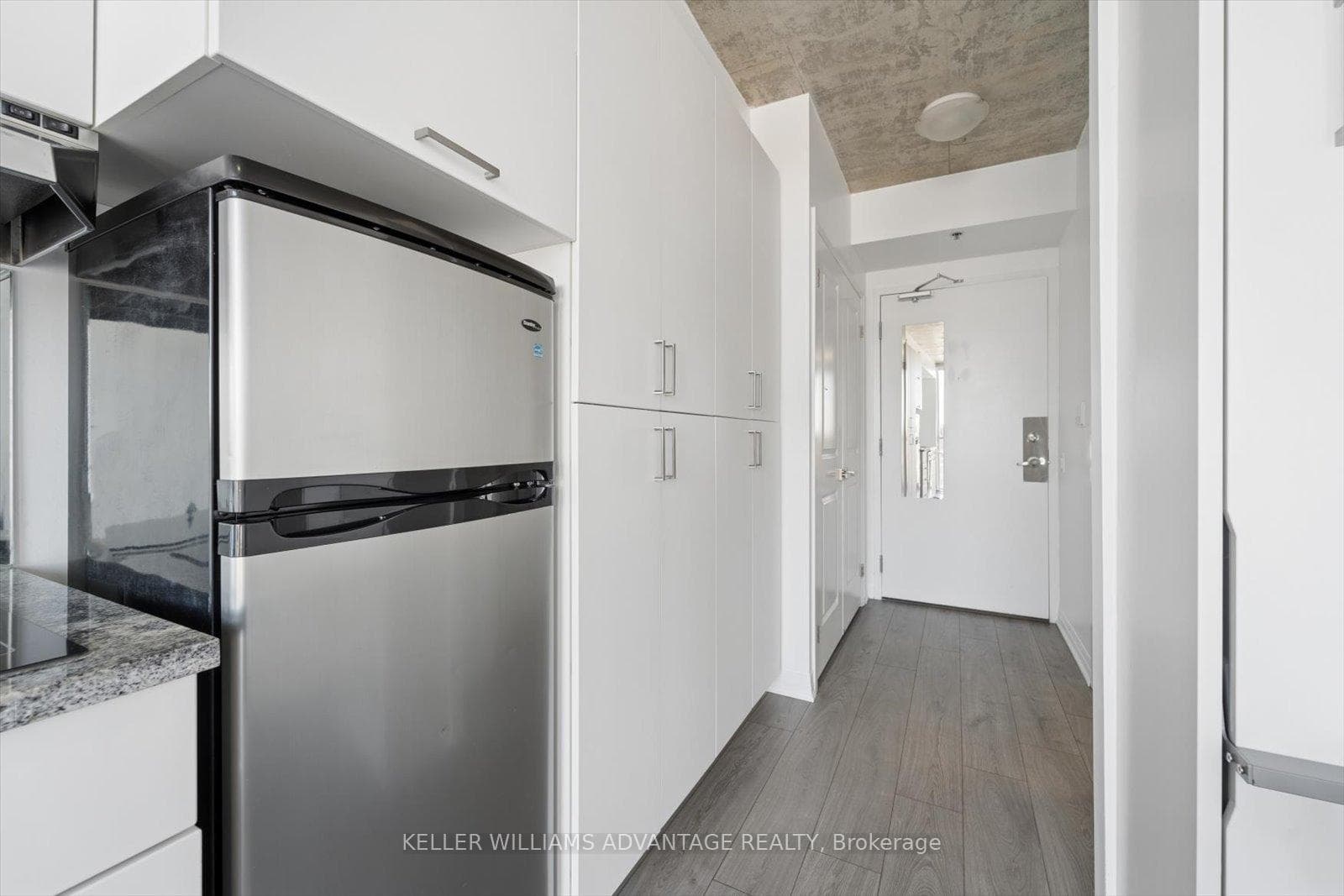 1900 Simcoe Street Unit 434 photo 18