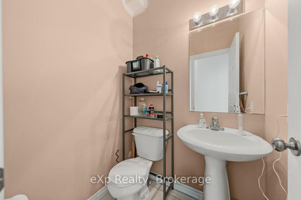 53 Truesdale Crescent photo 19