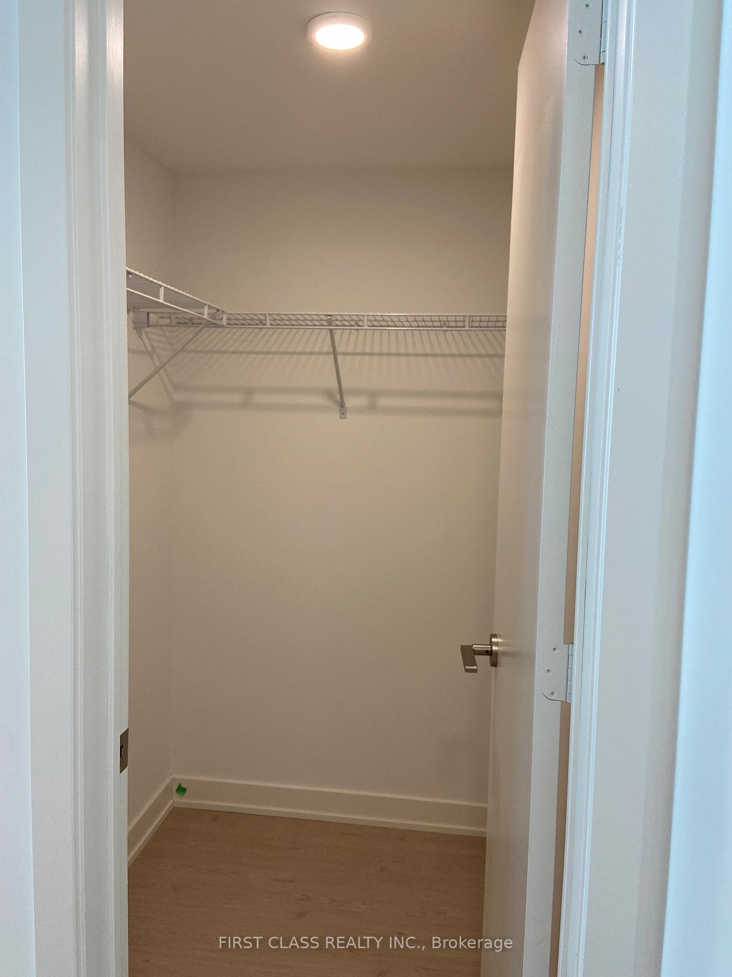 65 Mutual Street Unit 2108 photo 4