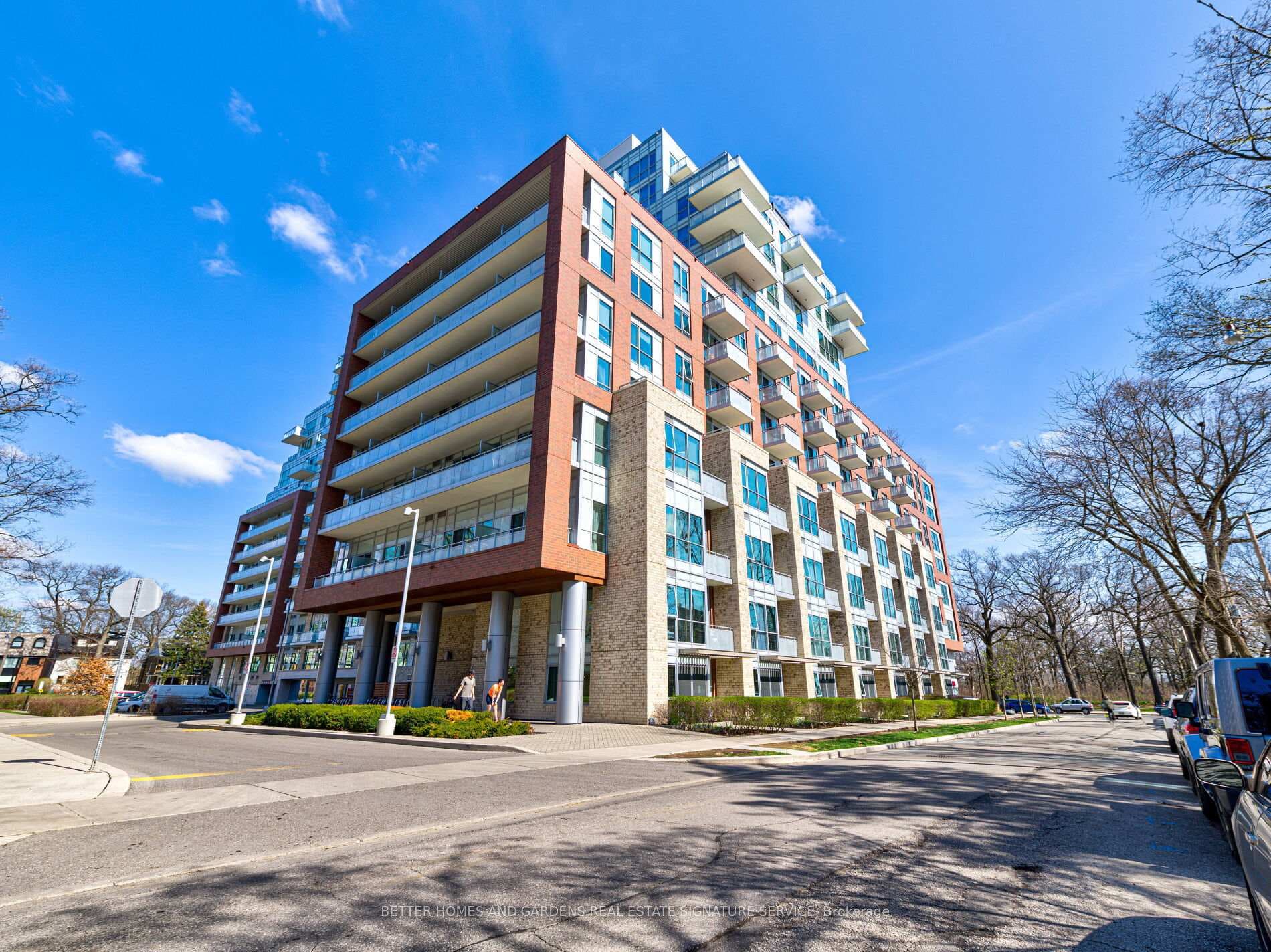 1830 Bloor Street Unit 112 photo 1
