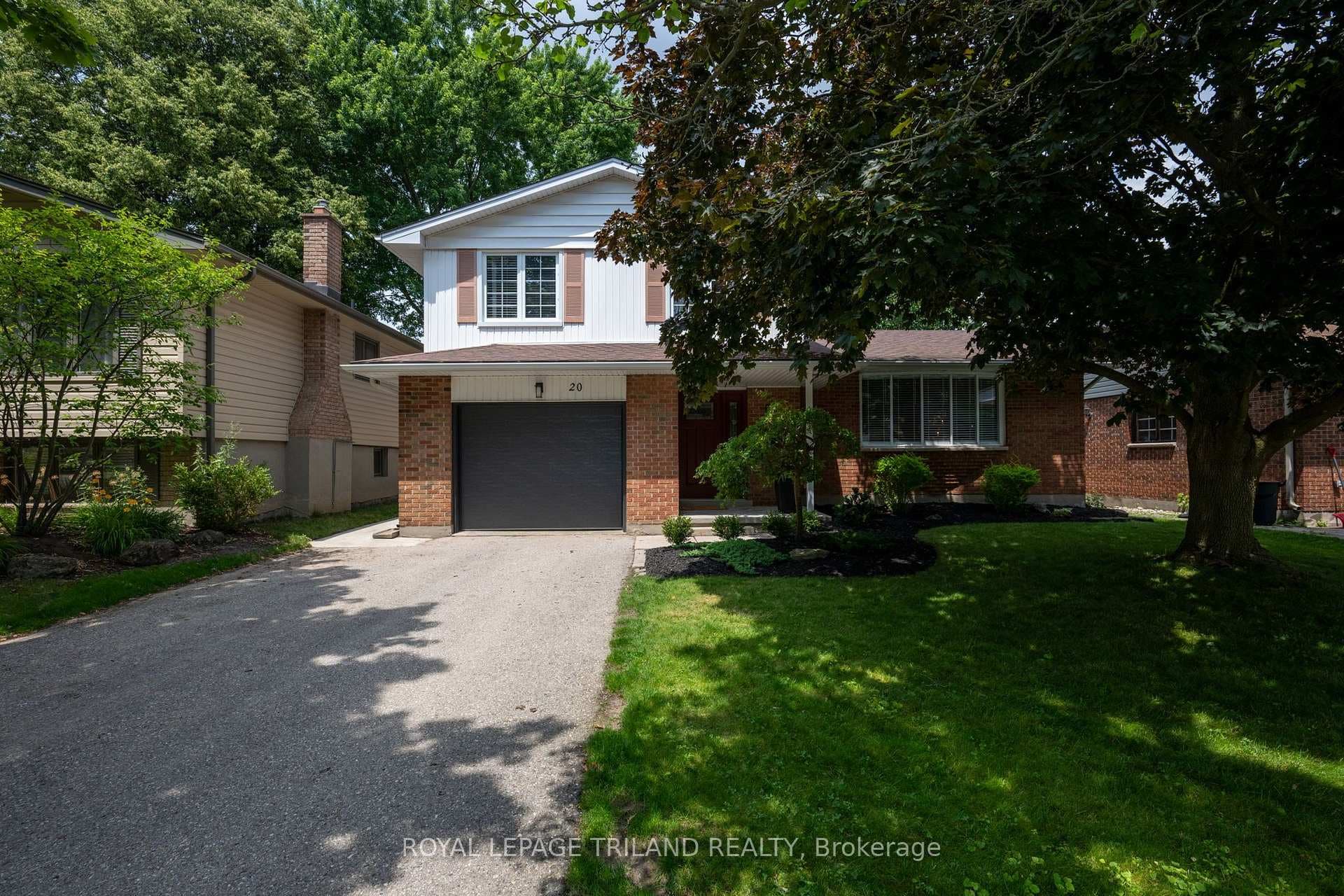 20 Meadowview Road photo 2