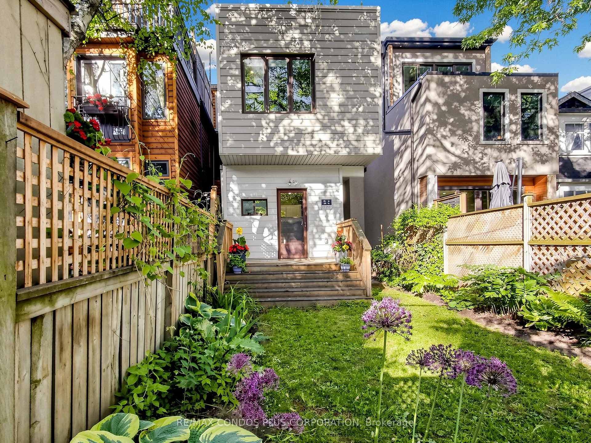 212 Albany Avenue photo 26