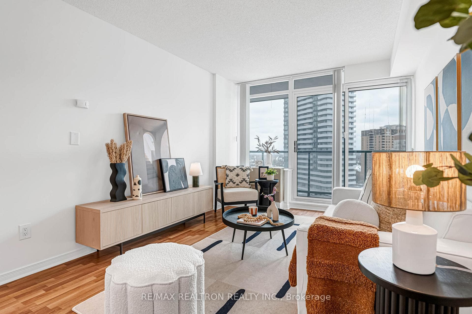 5508 Yonge Street Unit 1211 photo 6