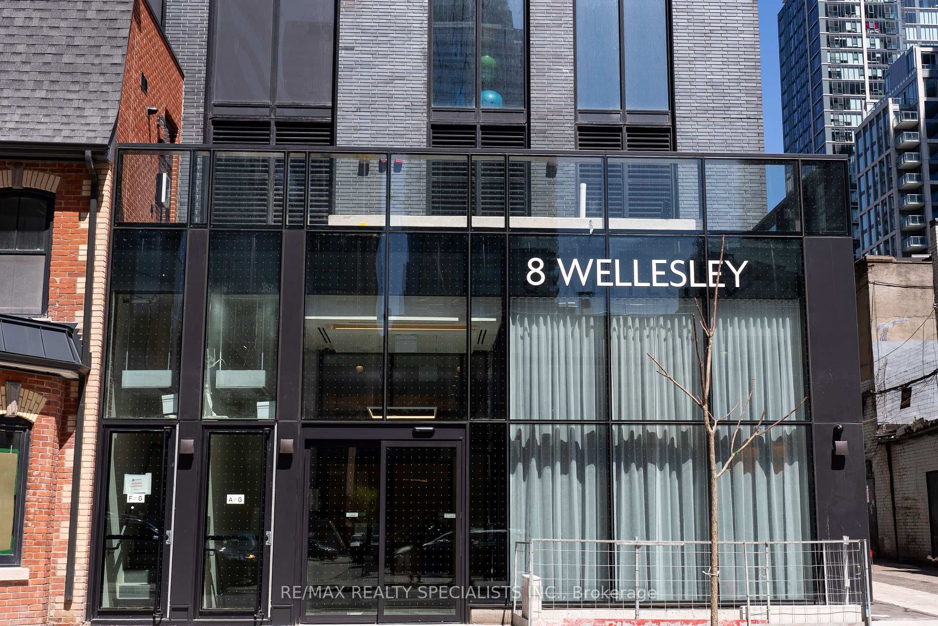8 Wellesley Street Unit 2109 photo 2