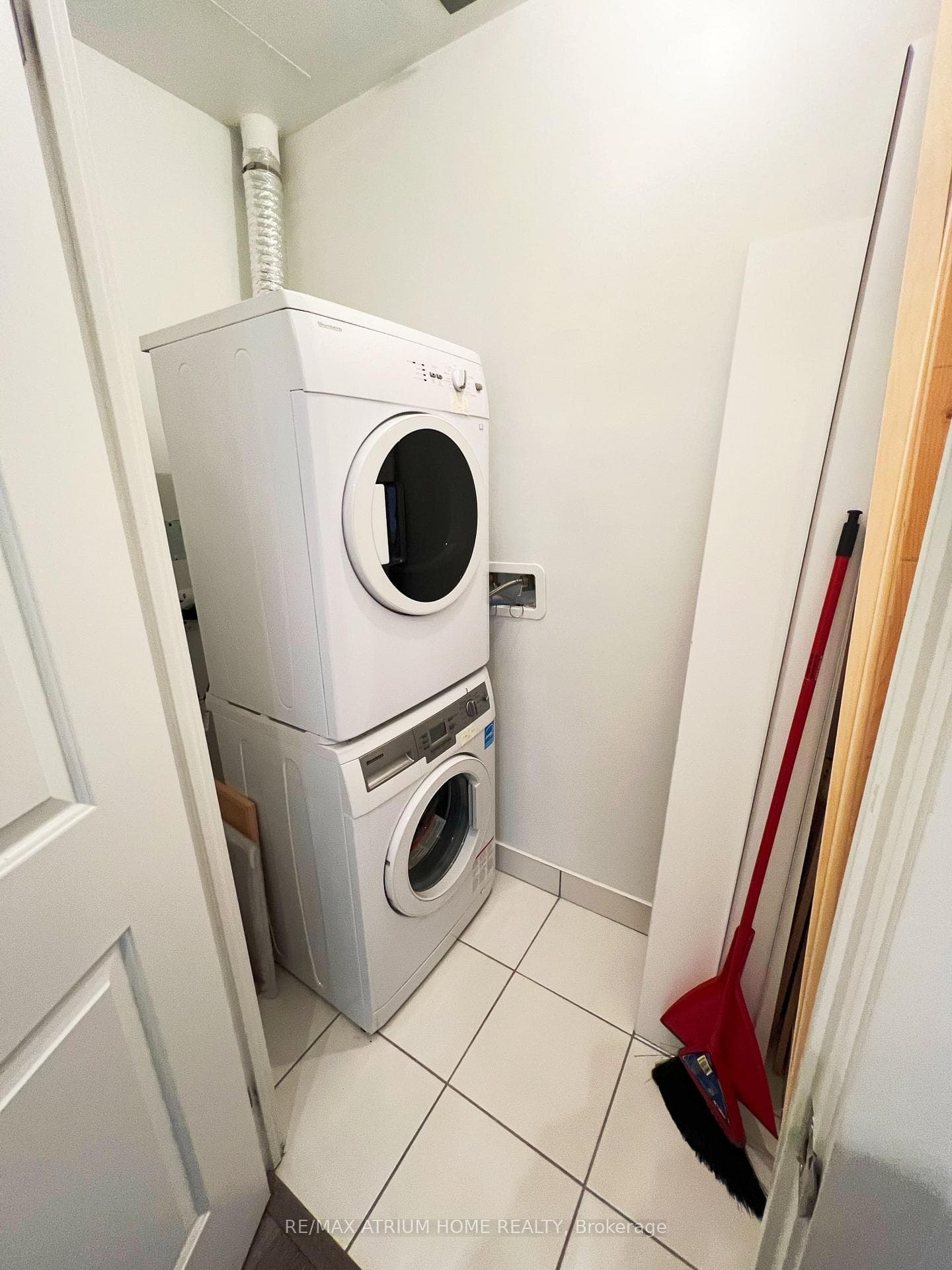 195 Bonis Avenue Unit 1907 photo 4