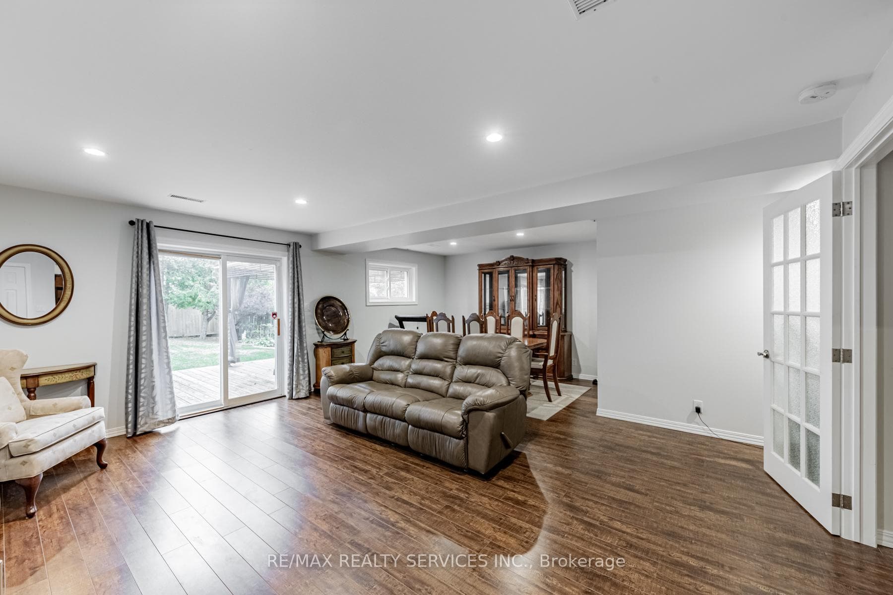 410 Sunset Boulevard photo 4