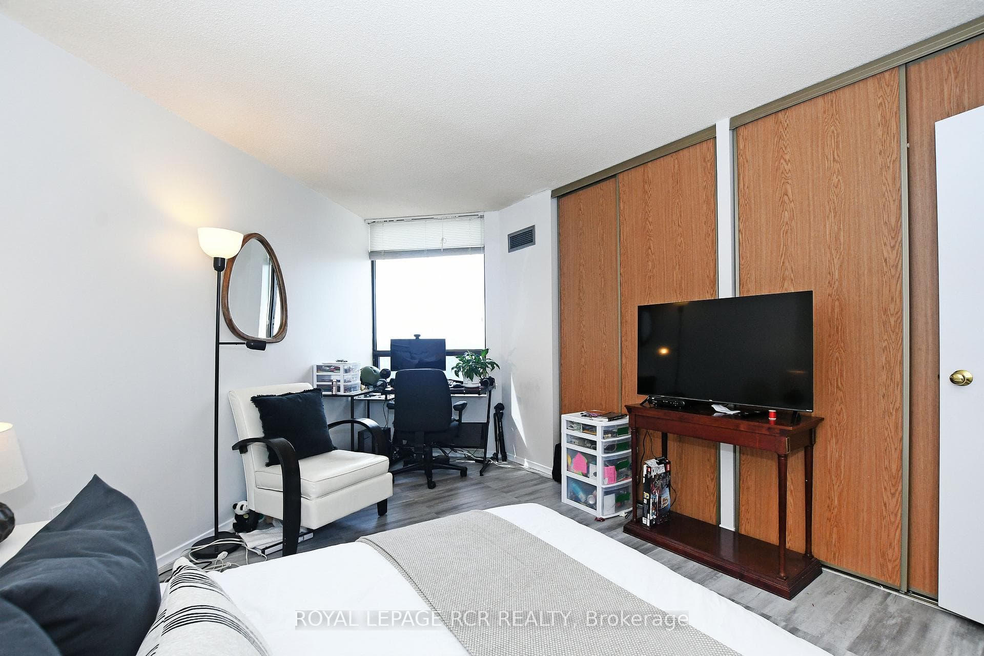 7420 Bathurst Street Unit 1501 photo 25