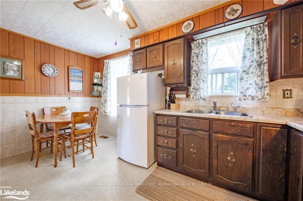 501 JOHNSON Street photo 5