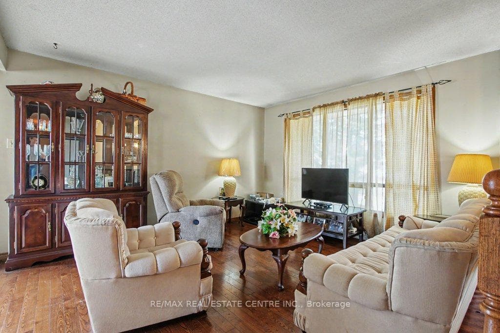 66 Ontario Street photo 8