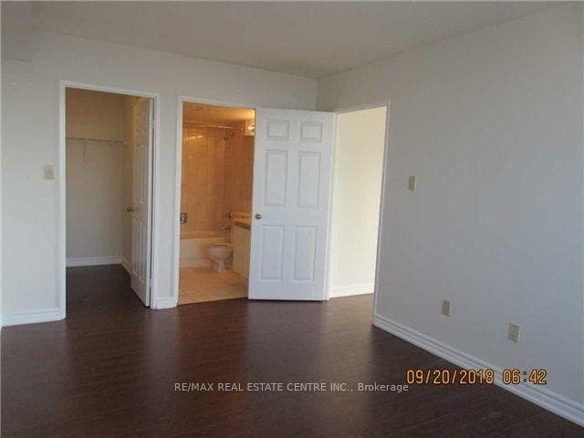 265 Enfield Place Unit 2104 photo 15