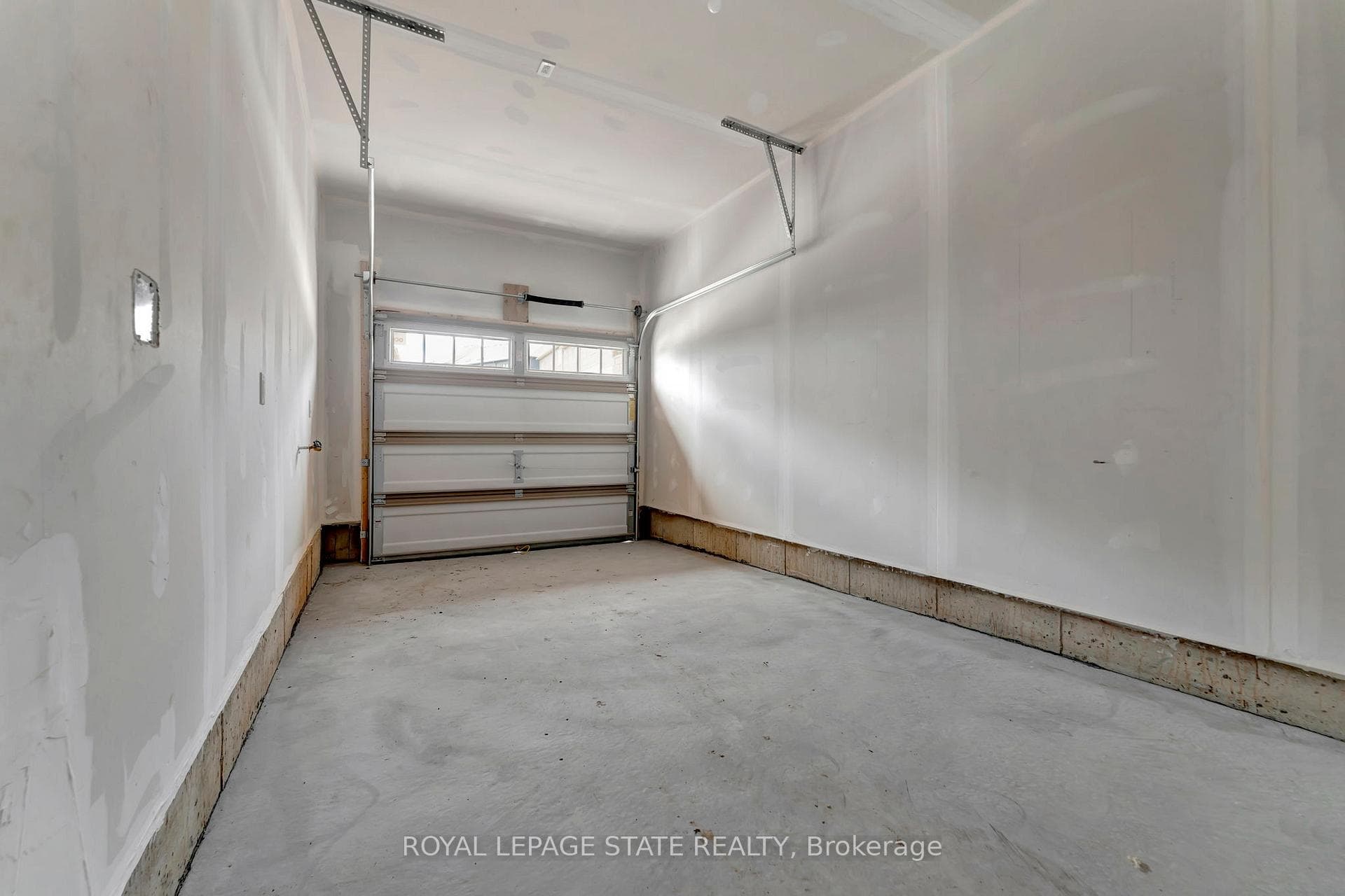 620 Colborne Street Unit 33 photo 32