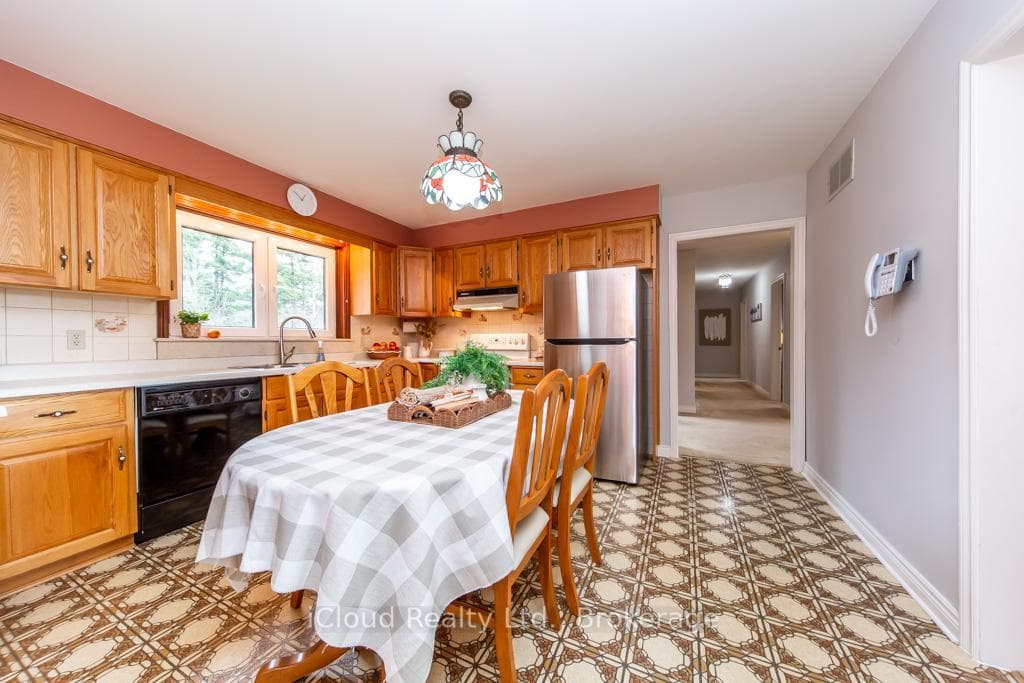 4101 Campbellville Road photo 10