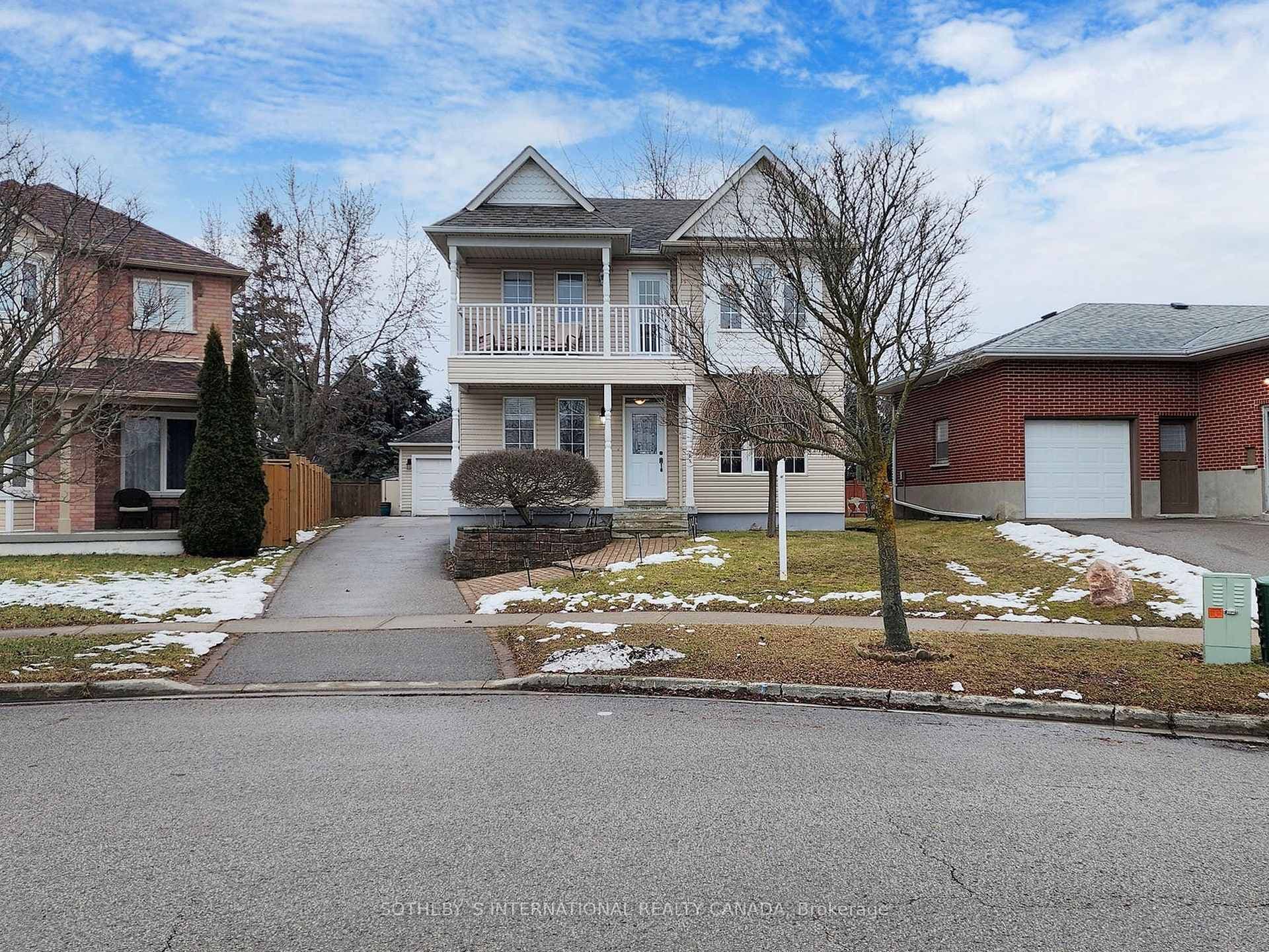 15 Bedell Crescent photo 1