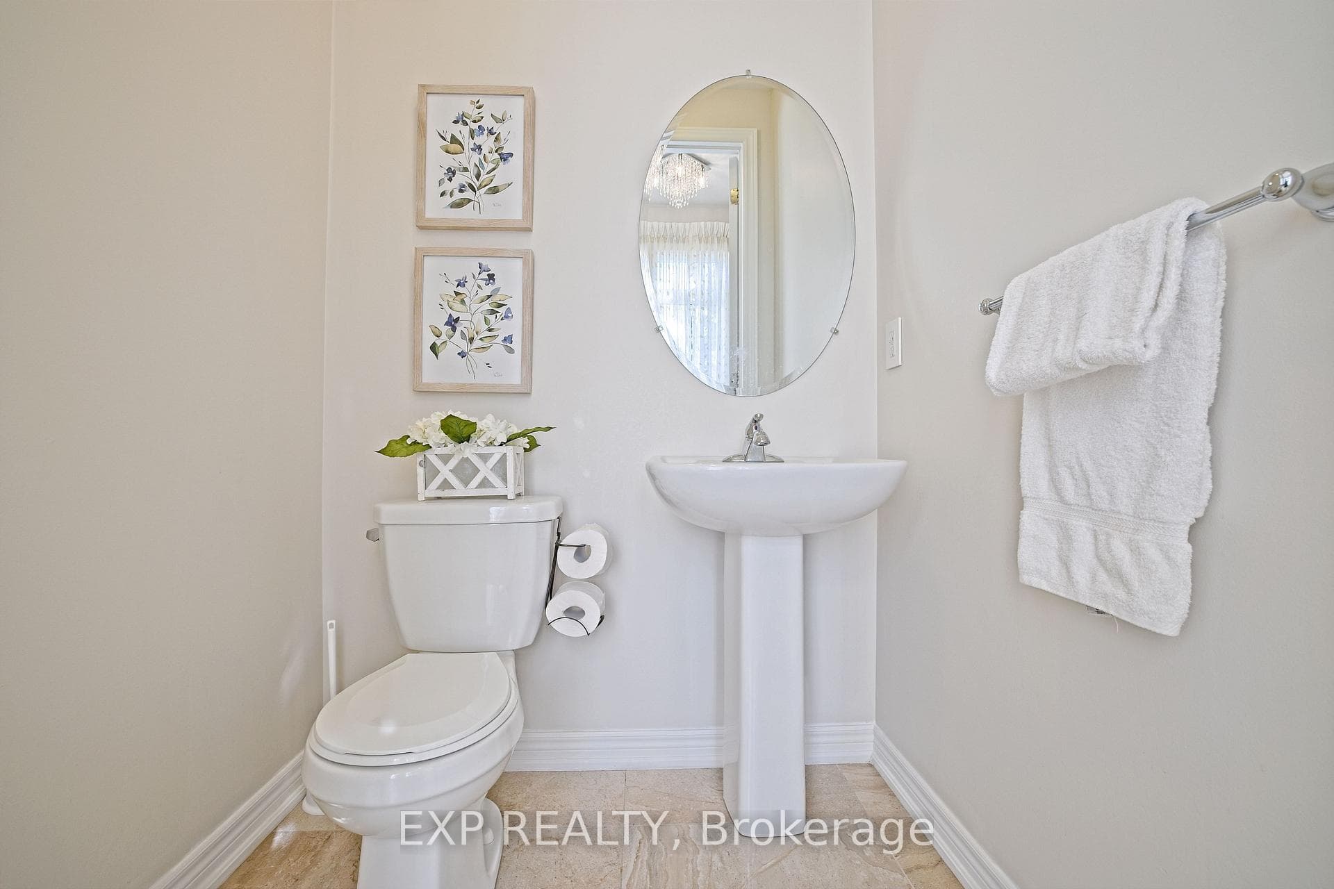 520 Dougall Avenue photo 6
