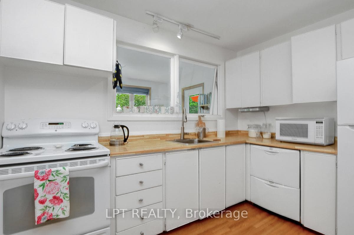 3008 McCarthy Road photo 14