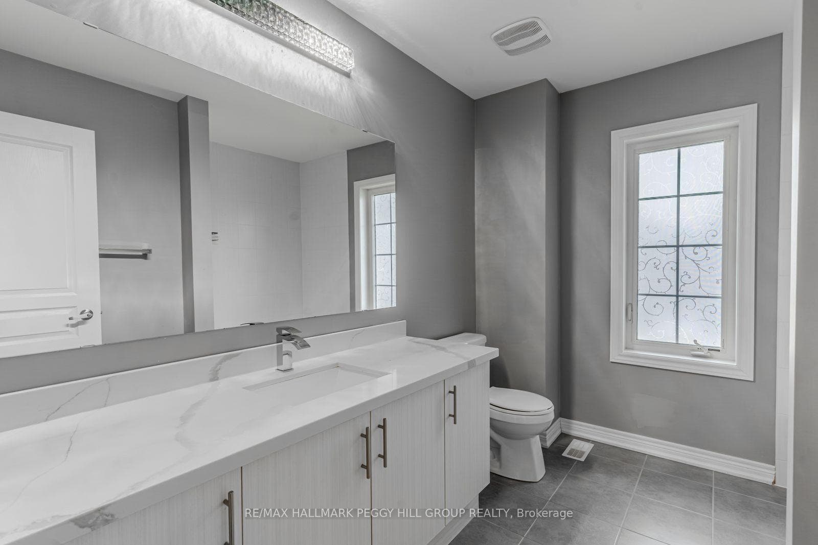 878 Green Street photo 13