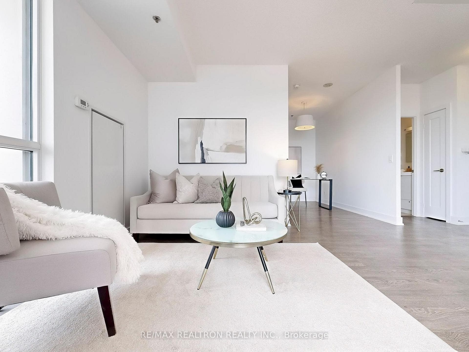 318 Richmond Street Unit 2201 photo 1