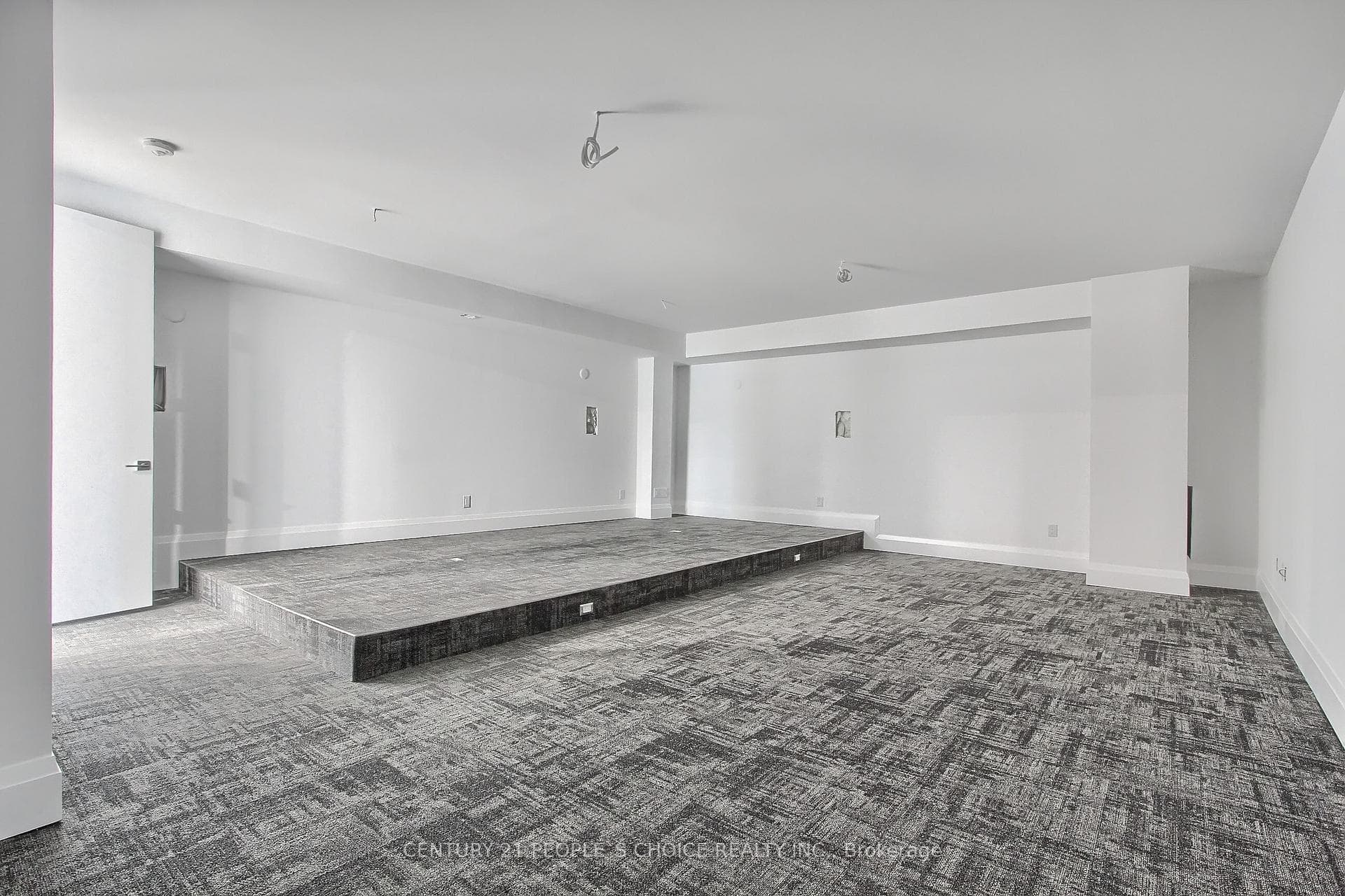 22 Sugarbush Court photo 35