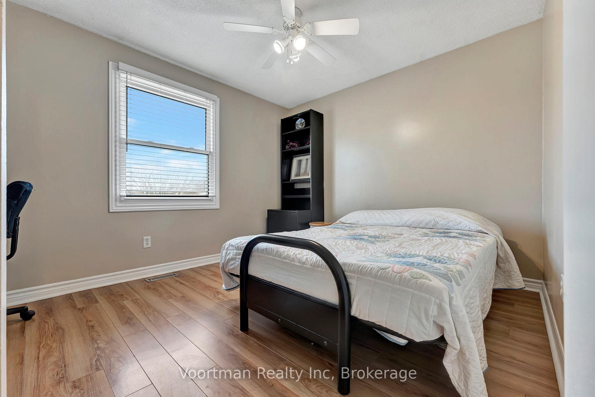 27 Dalton Crescent photo 13
