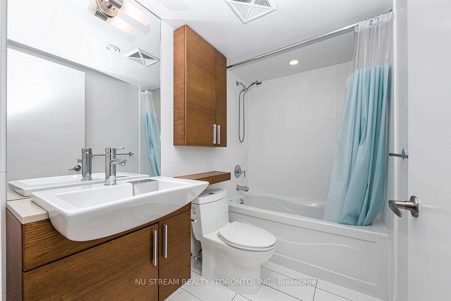 25 Capreol Court Unit 1712 photo 26