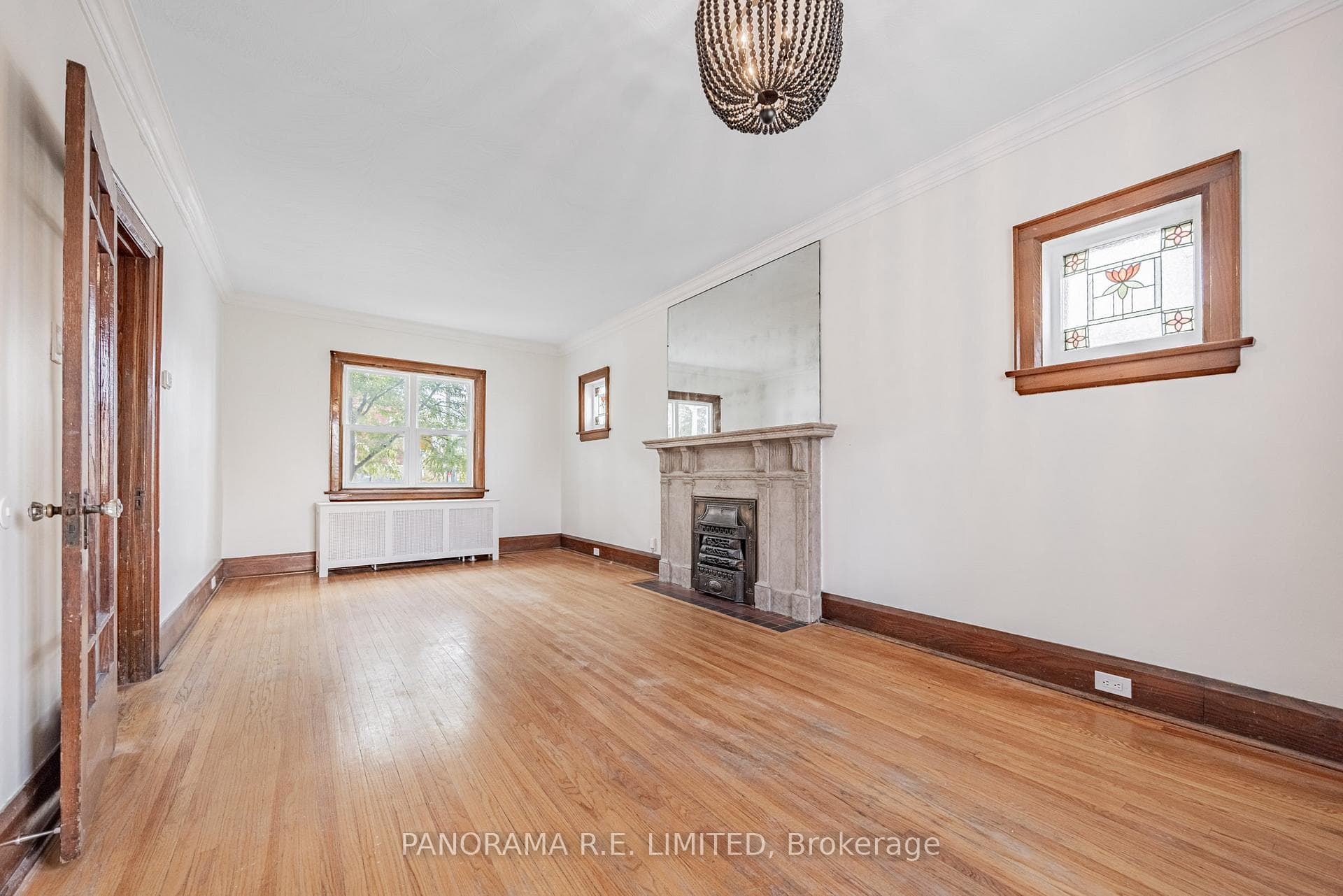134 Rockwell Avenue photo 2