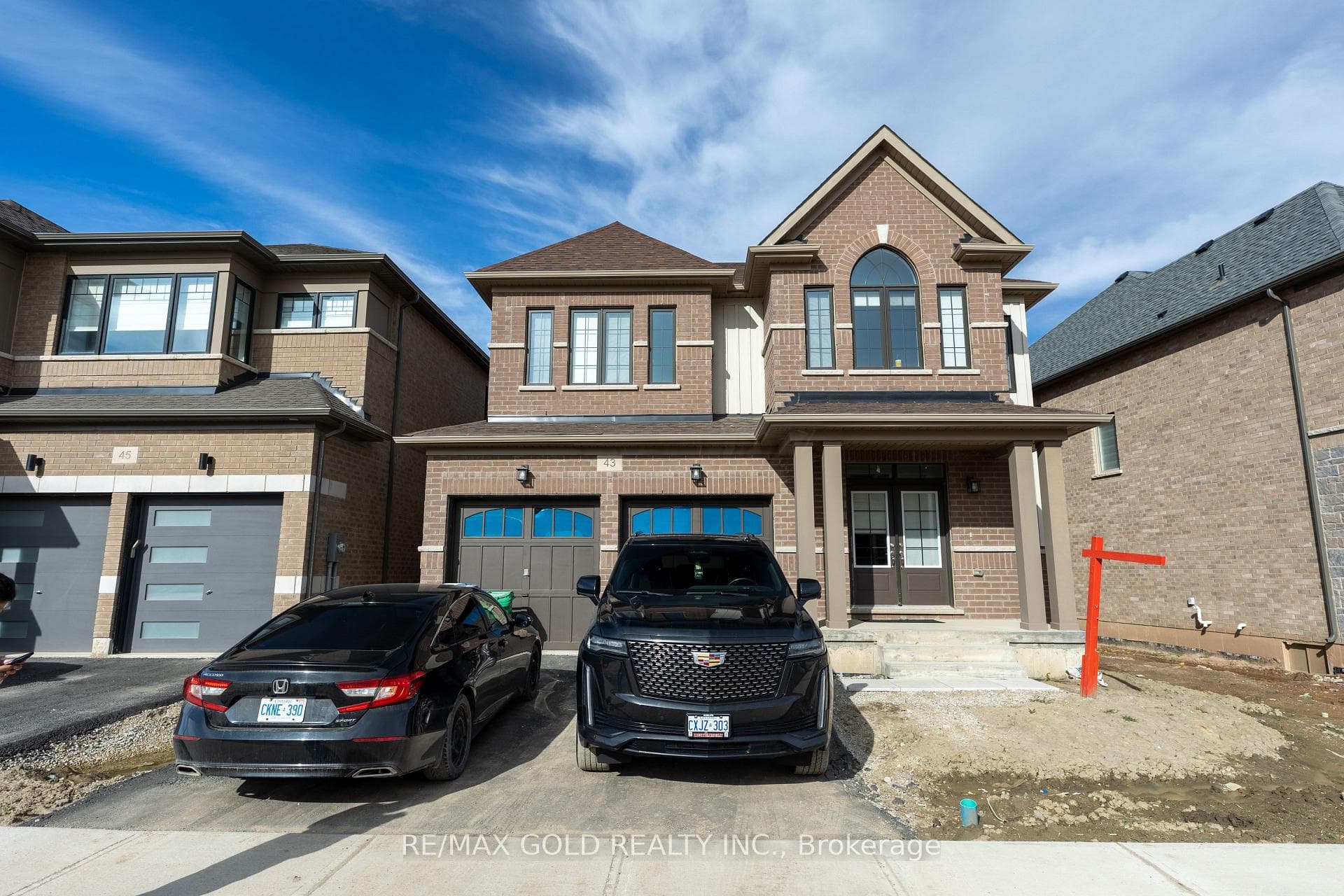 43 Lipscott Drive photo 1